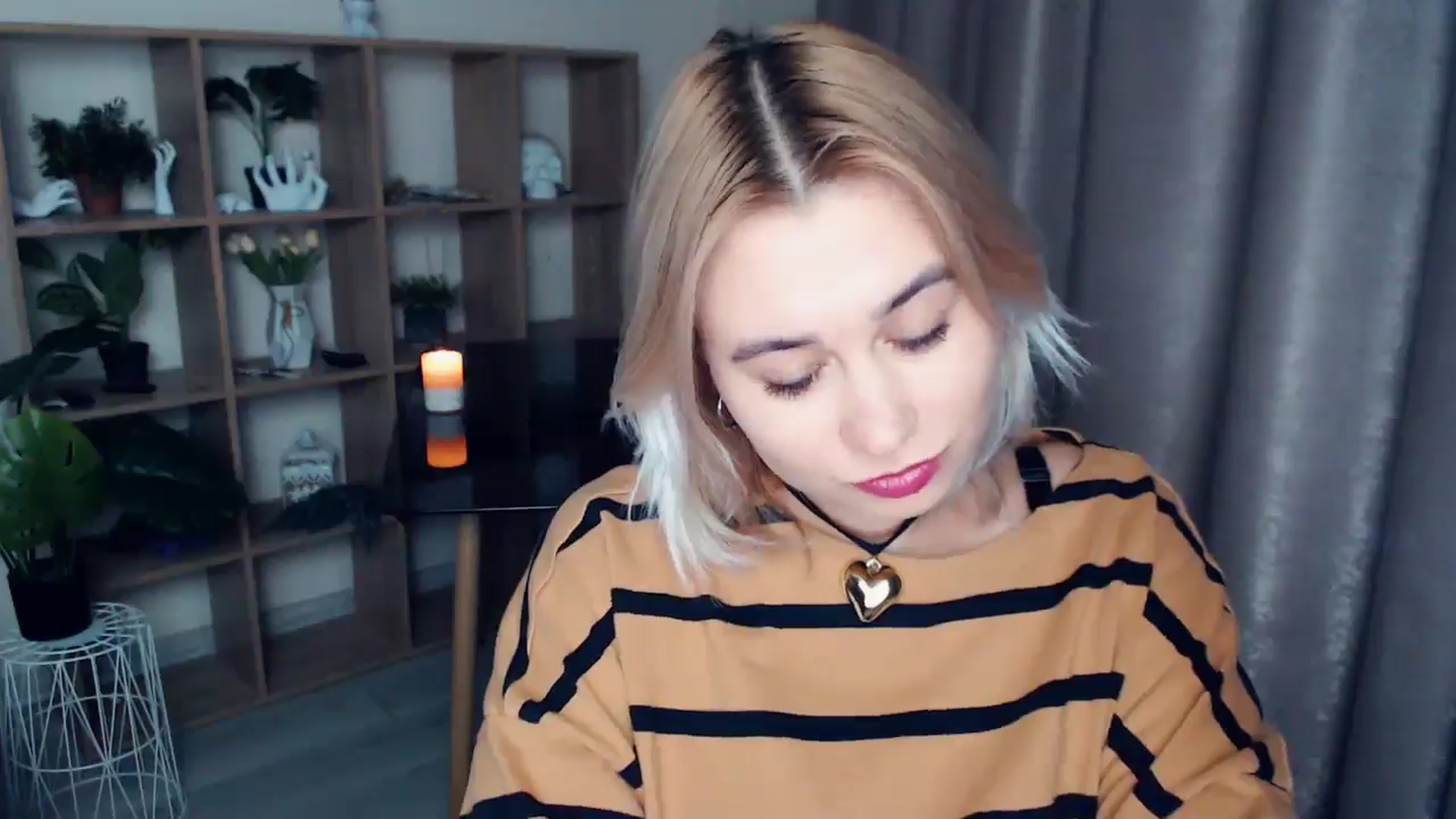 Gallery image thumbnail from Kukla_kolduna's myfreecams stream on, 12/11/2024, 15:00 image 15 of 20