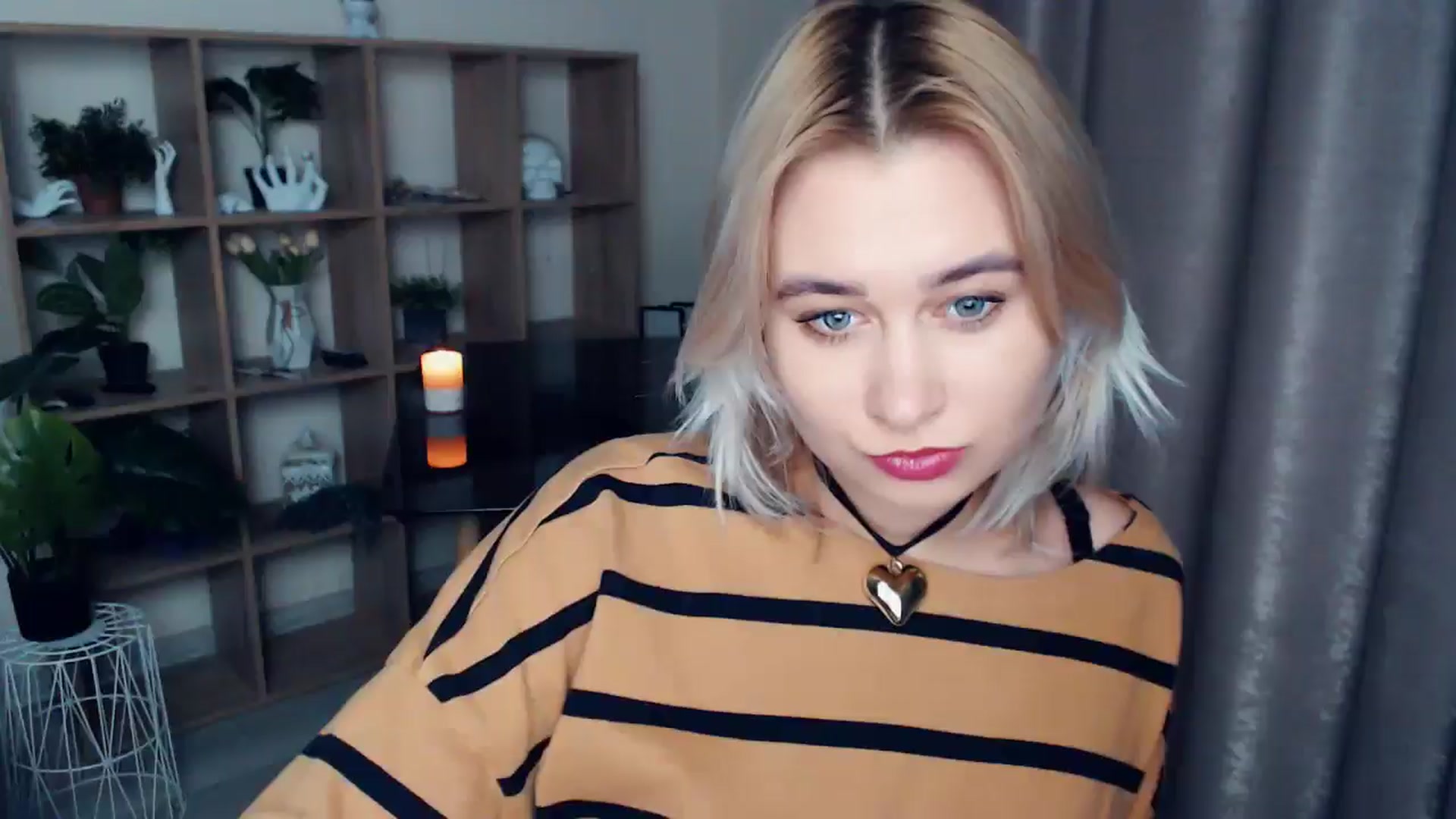 Gallery image thumbnail from Kukla_kolduna's myfreecams stream on, 12/11/2024, 15:00 image 13 of 20