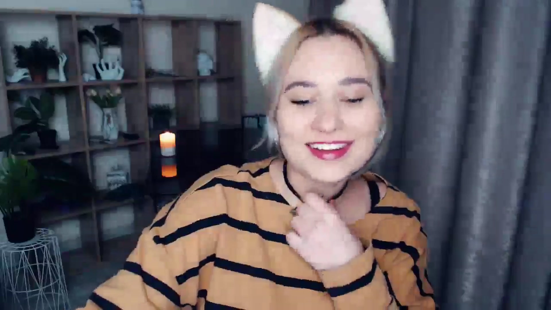 Gallery image thumbnail from Kukla_kolduna's myfreecams stream on, 12/11/2024, 15:00 image 3 of 20