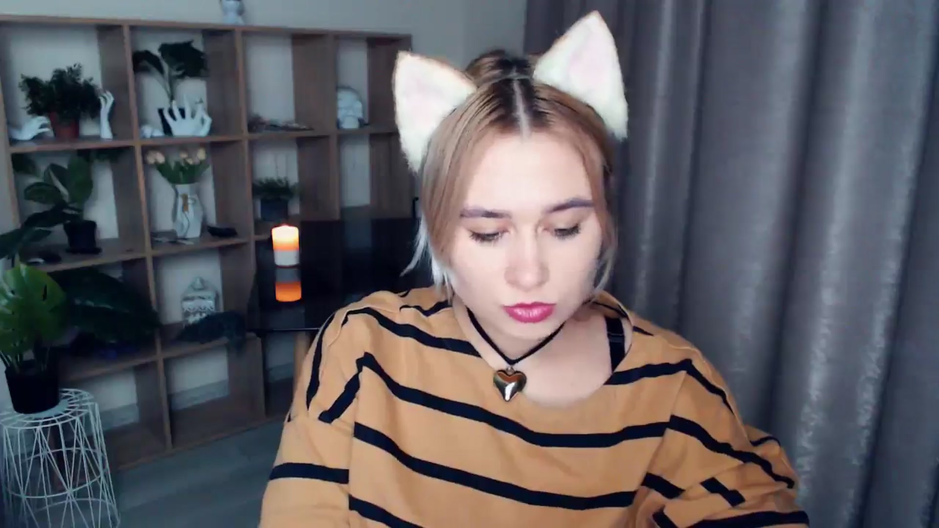 Gallery image thumbnail from Kukla_kolduna's myfreecams stream on, 12/11/2024, 15:00 image 8 of 20