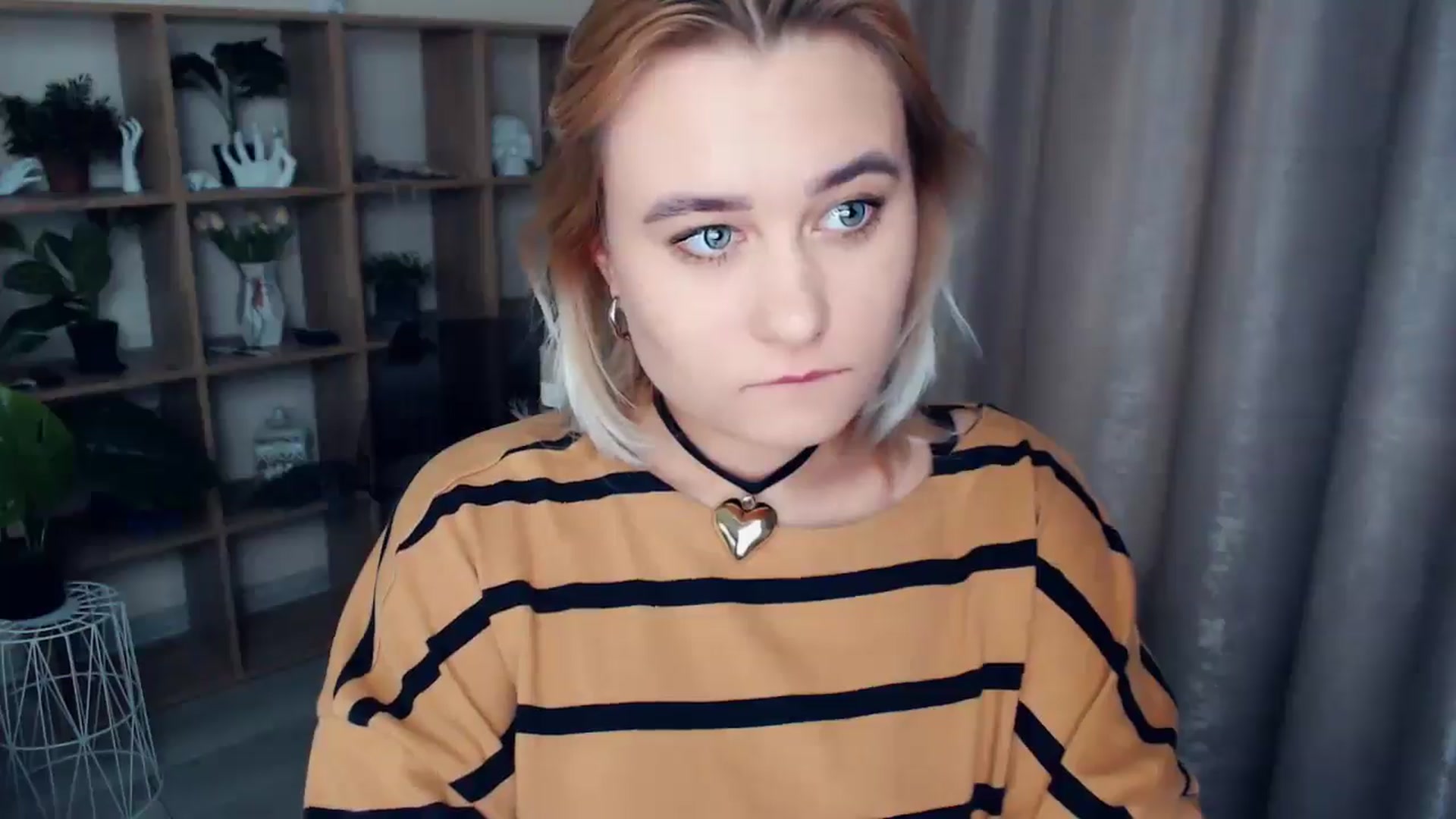 Gallery image thumbnail from Kukla_kolduna's myfreecams stream on, 12/11/2024, 18:34 image 5 of 20