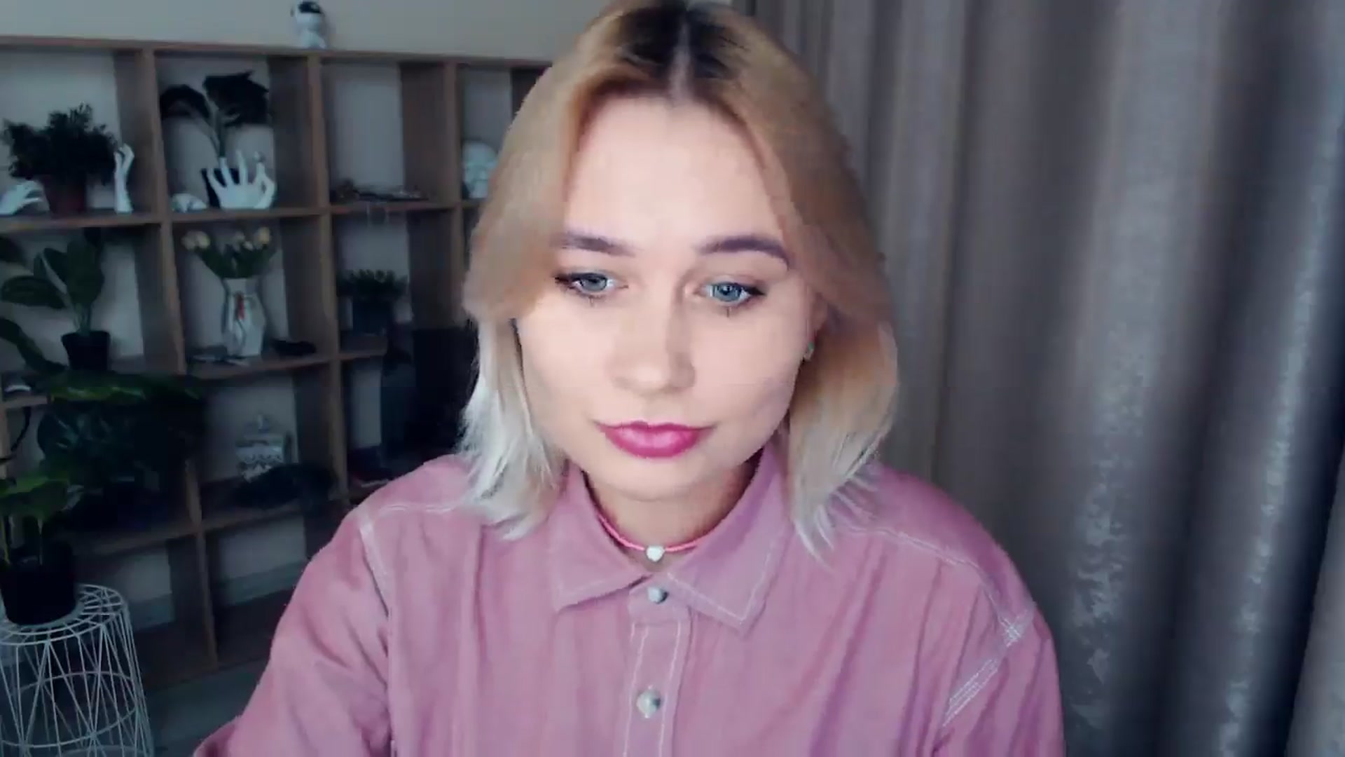 Gallery image thumbnail from Kukla_kolduna's myfreecams stream on, 12/12/2024, 16:09 image 16 of 20