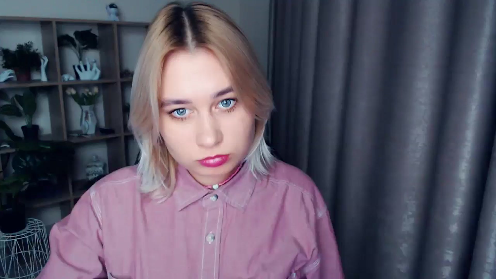 Gallery image thumbnail from Kukla_kolduna's myfreecams stream on, 12/12/2024, 17:22 image 20 of 20