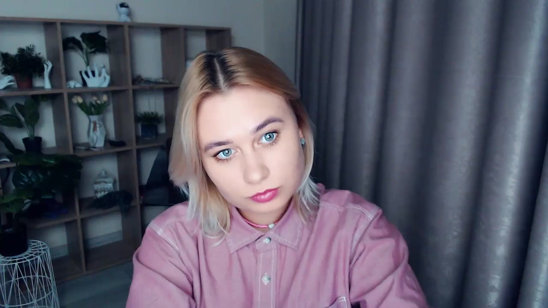 Gallery image thumbnail from Kukla_kolduna's myfreecams stream on, 12/12/2024, 18:25 image 4 of 20