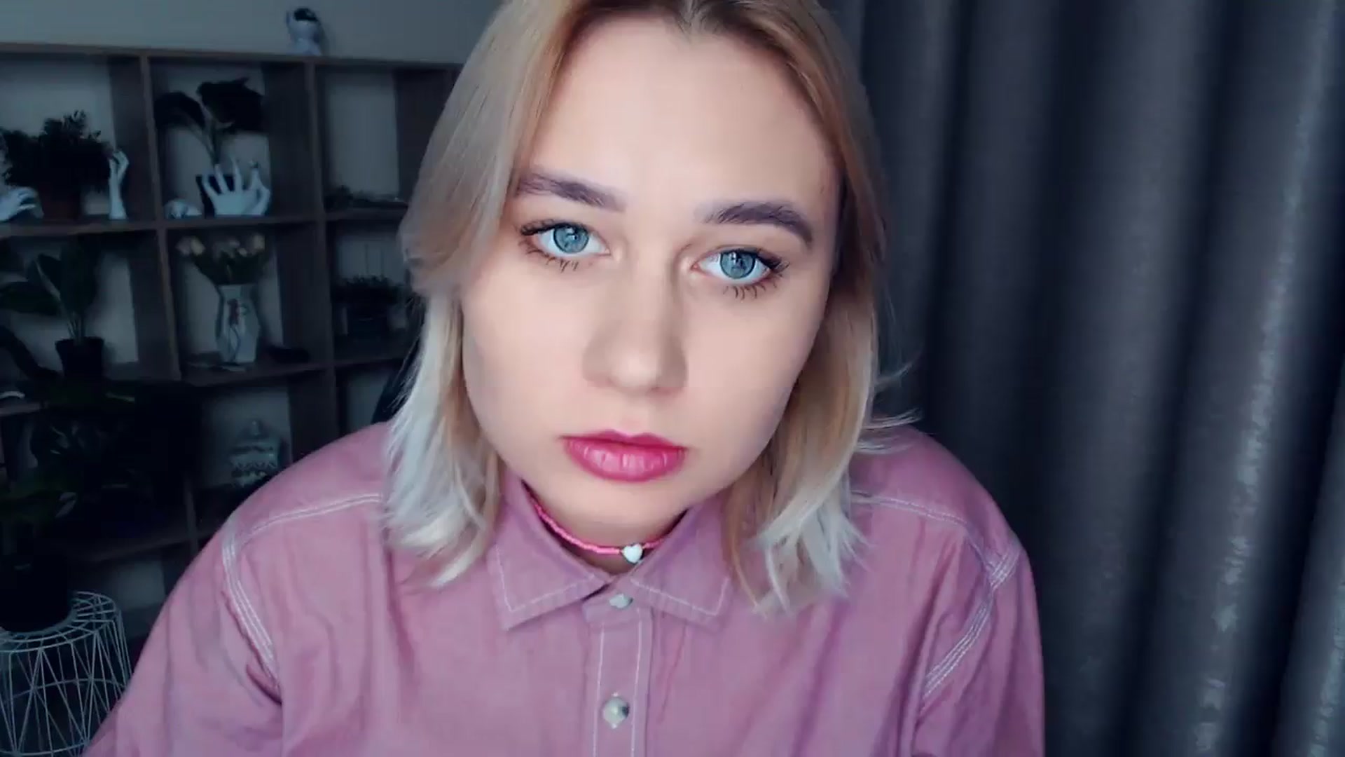 Gallery image thumbnail from Kukla_kolduna's myfreecams stream on, 12/12/2024, 18:25 image 1 of 20