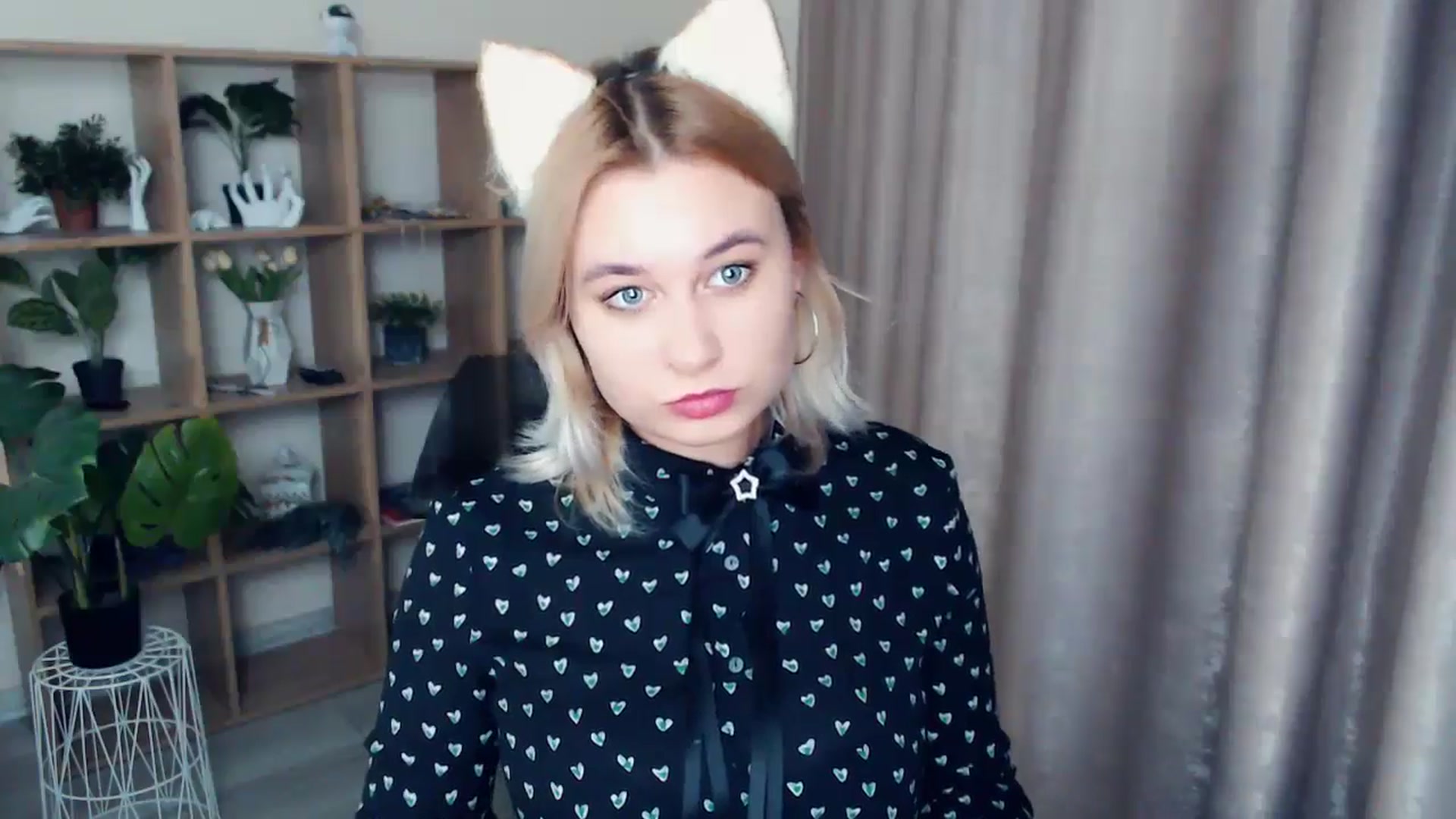 Gallery image thumbnail from Kukla_kolduna's myfreecams stream on, 12/13/2024, 17:34 image 11 of 20