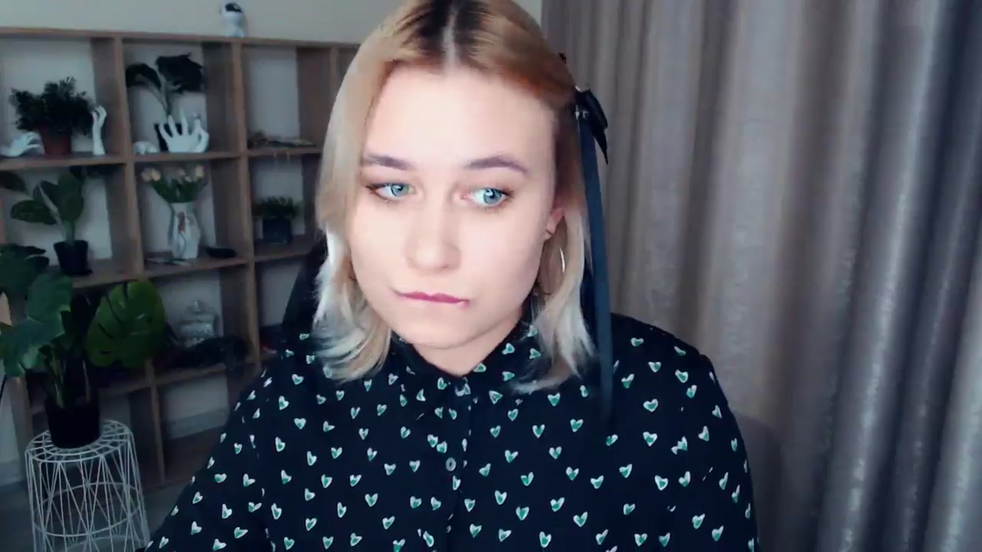 Gallery image thumbnail from Kukla_kolduna's myfreecams stream on, 12/13/2024, 19:11 image 2 of 20