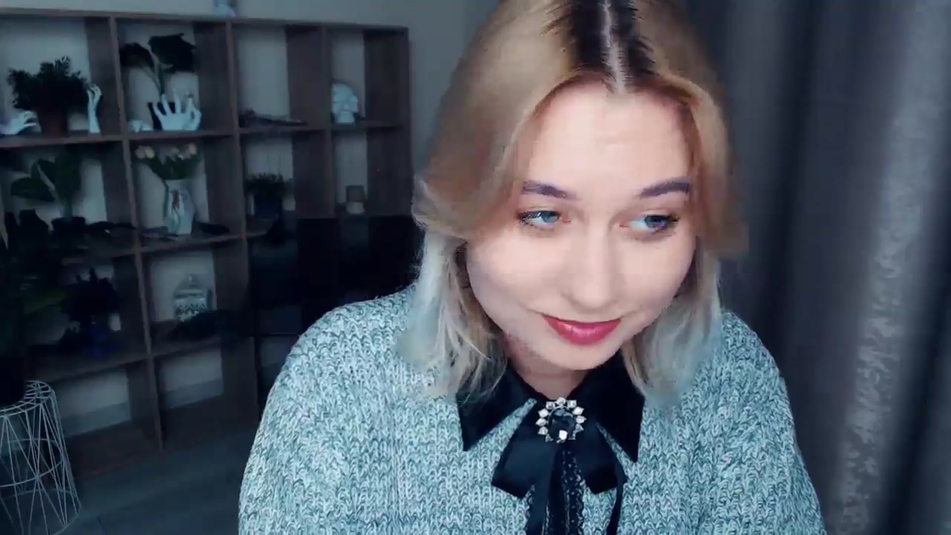 Gallery image thumbnail from Kukla_kolduna's myfreecams stream on, 12/14/2024, 17:27 image 8 of 20