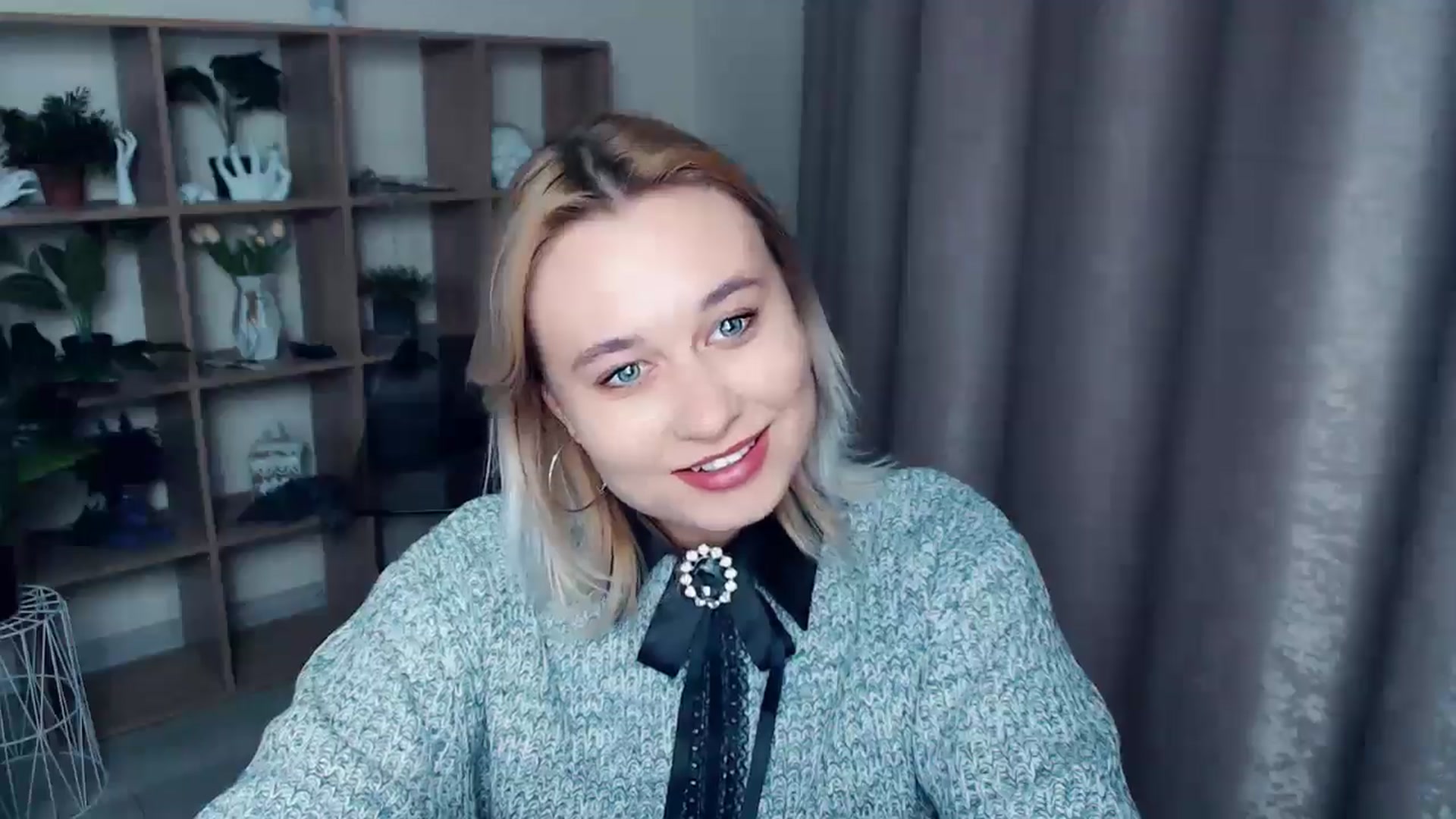 Gallery image thumbnail from Kukla_kolduna's myfreecams stream on, 12/14/2024, 17:27 image 7 of 20
