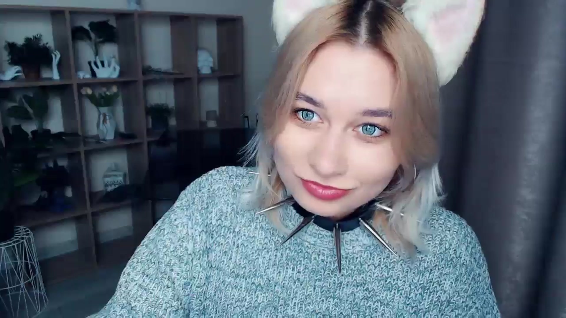 Gallery image thumbnail from Kukla_kolduna's myfreecams stream on, 12/14/2024, 17:27 image 18 of 20