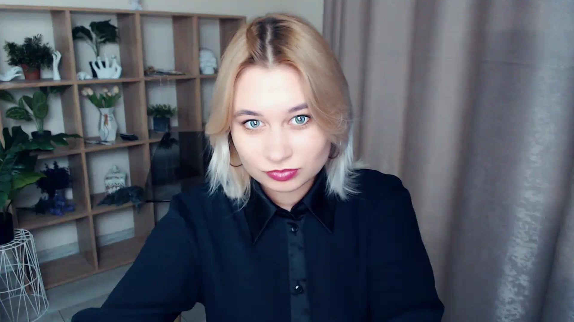 Gallery image thumbnail from Kukla_kolduna's myfreecams stream on, 12/14/2024, 18:02 image 14 of 20