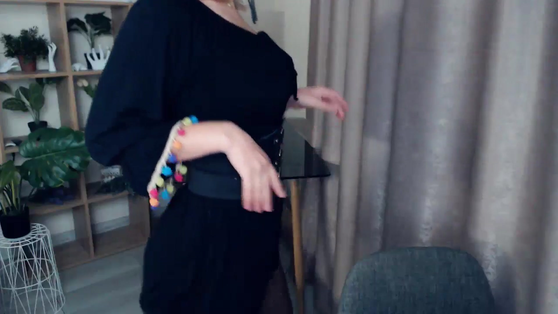 Gallery image thumbnail from Kukla_kolduna's myfreecams stream on, 12/15/2024, 15:24 image 20 of 20