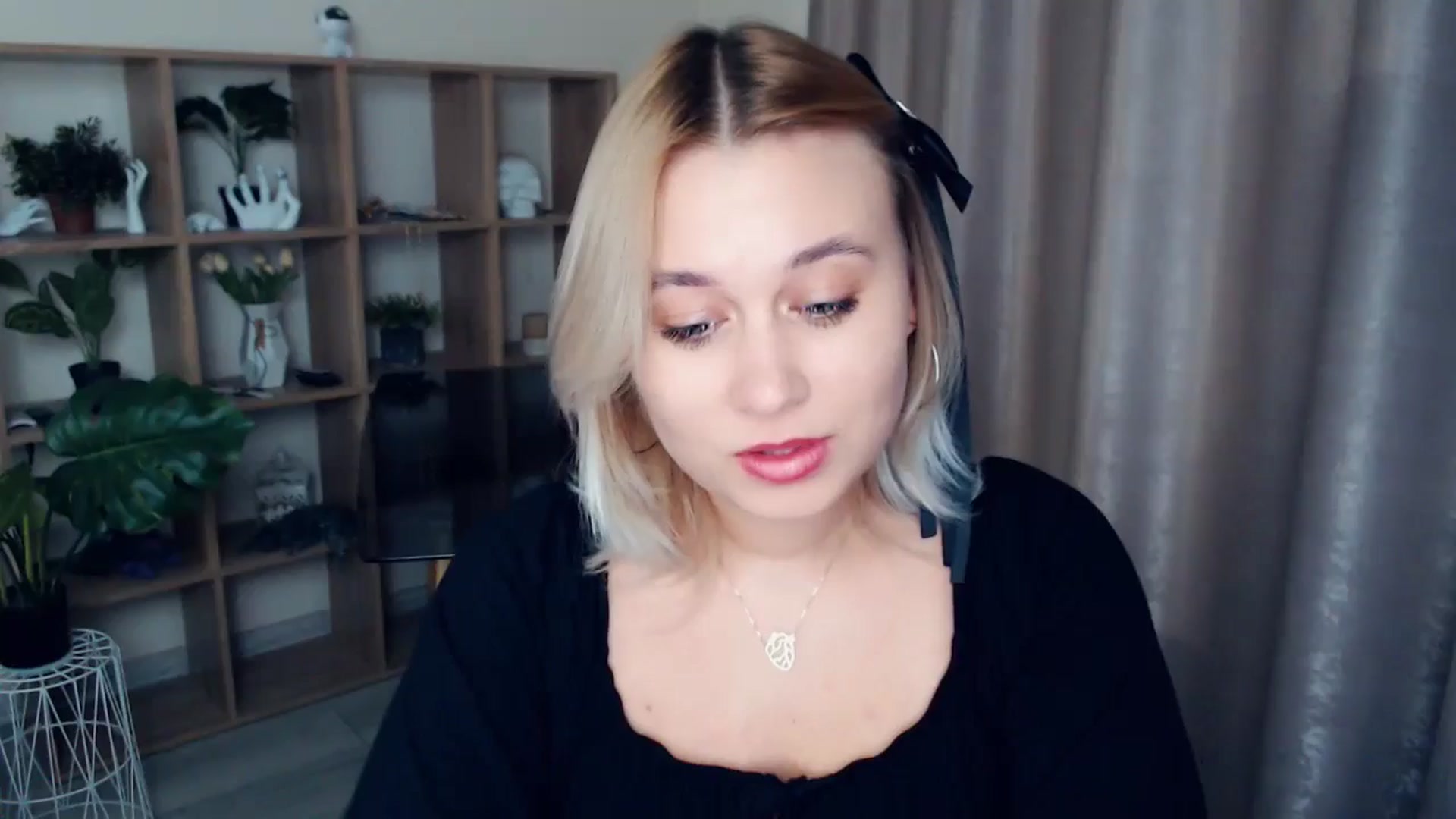 Gallery image thumbnail from Kukla_kolduna's myfreecams stream on, 12/15/2024, 19:18 image 1 of 20