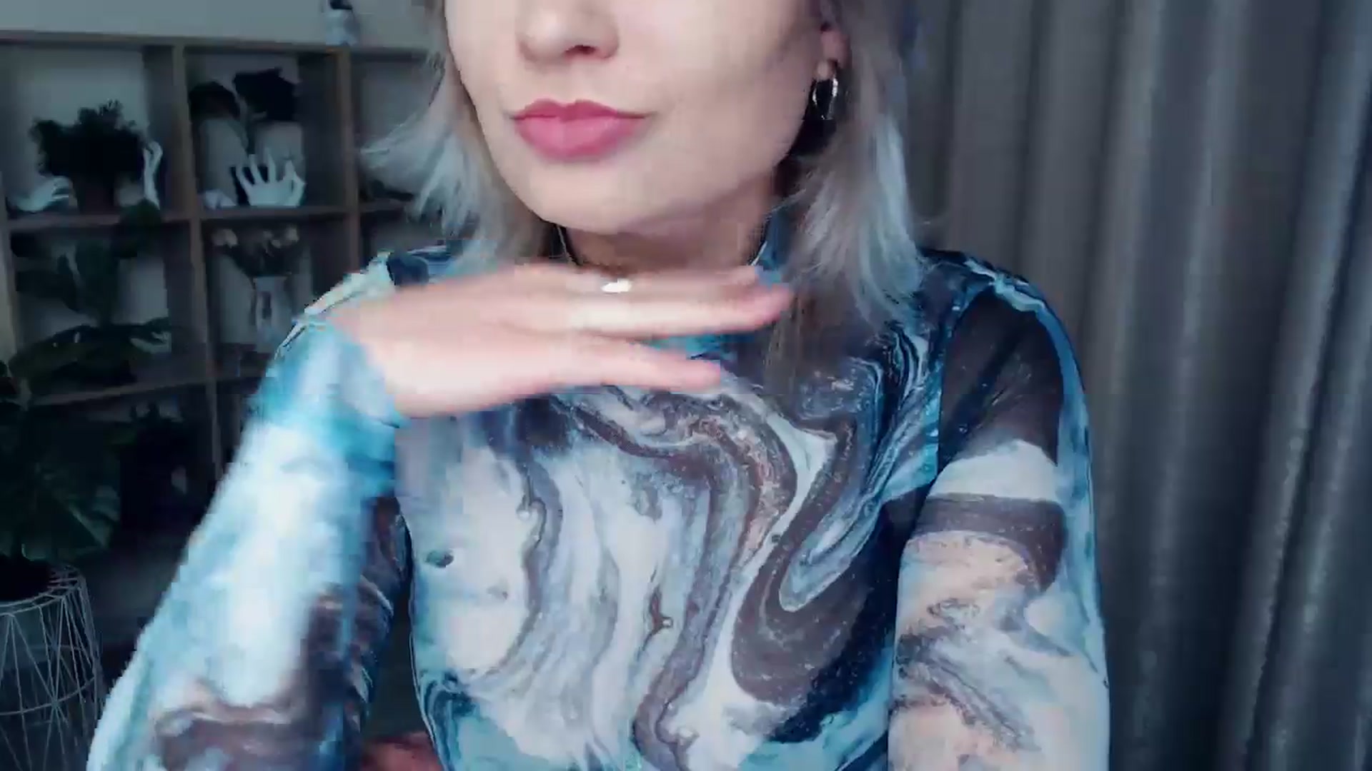 Gallery image thumbnail from Kukla_kolduna's myfreecams stream on, 12/20/2024, 16:05 image 14 of 20
