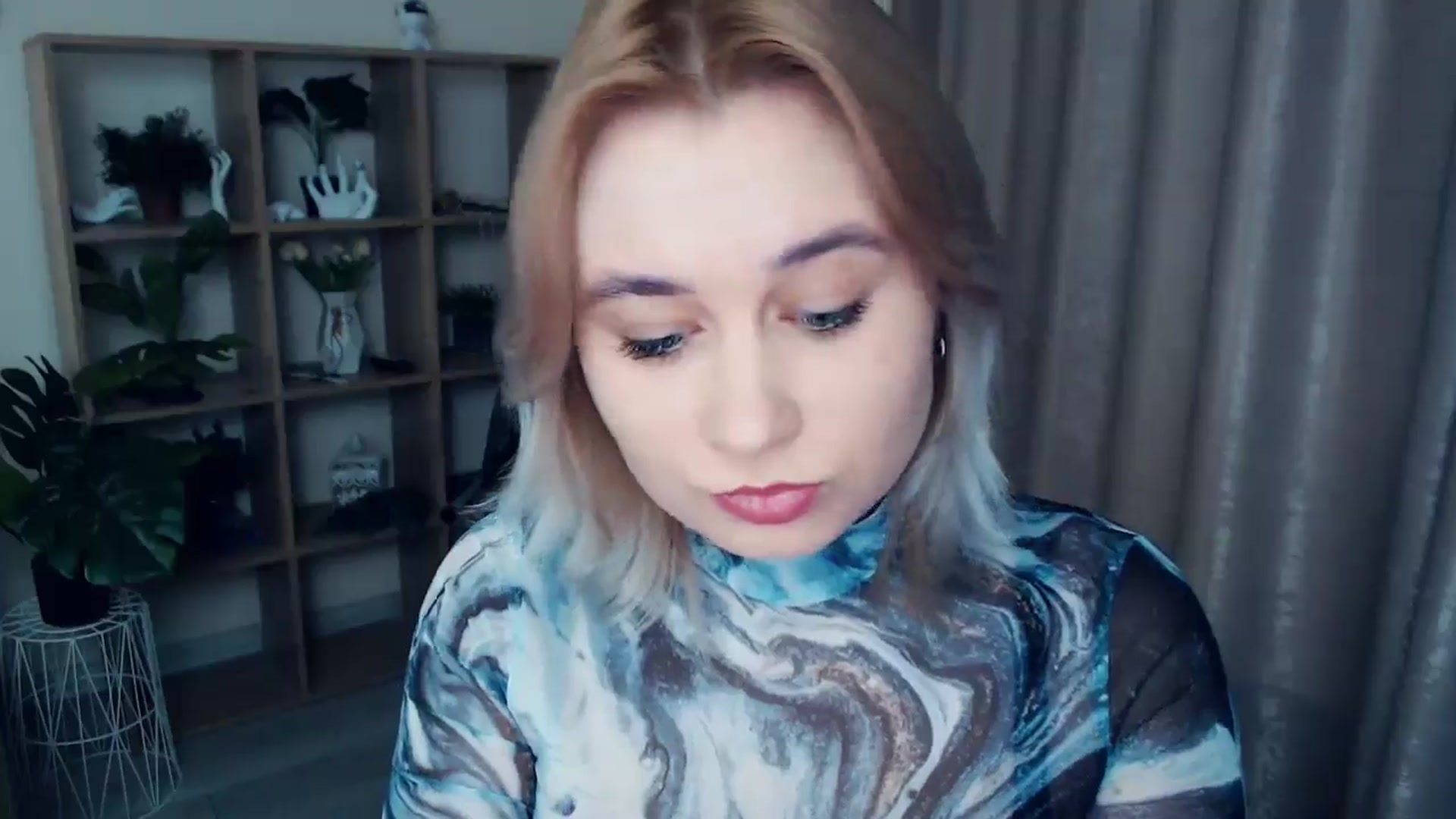 Gallery image thumbnail from Kukla_kolduna's myfreecams stream on, 12/20/2024, 16:05 image 5 of 20