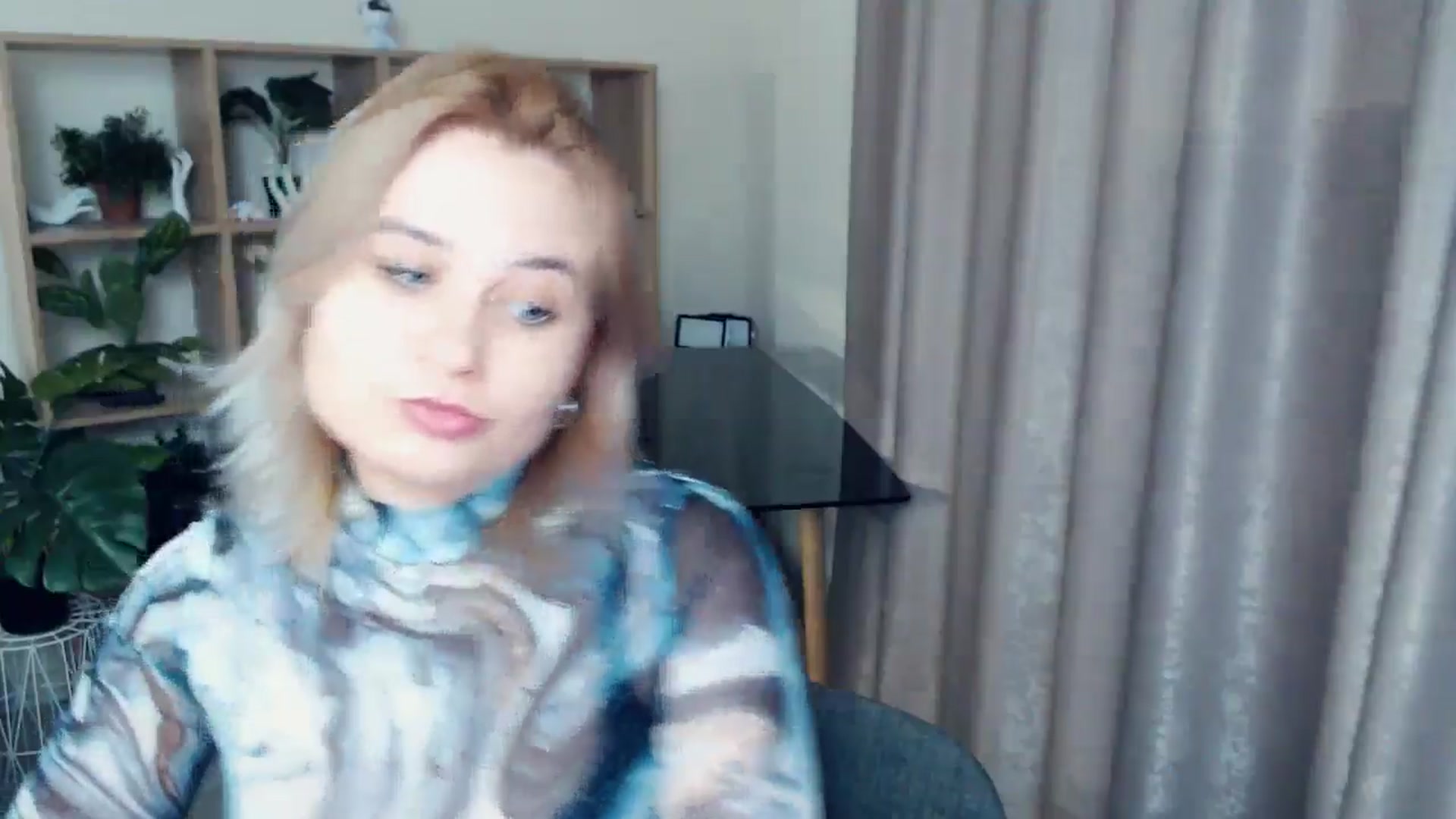 Gallery image thumbnail from Kukla_kolduna's myfreecams stream on, 12/20/2024, 16:05 image 11 of 20