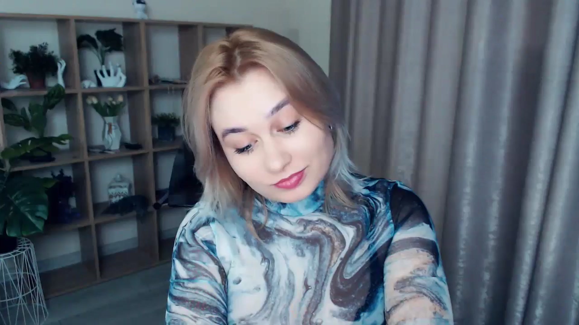 Gallery image thumbnail from Kukla_kolduna's myfreecams stream on, 12/20/2024, 16:05 image 16 of 20