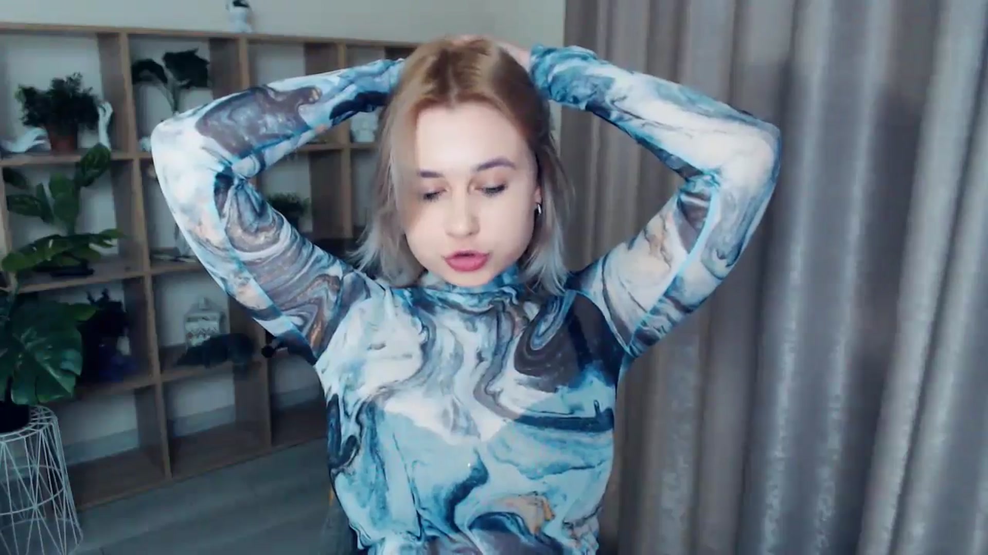 Gallery image thumbnail from Kukla_kolduna's myfreecams stream on, 12/20/2024, 16:05 image 20 of 20
