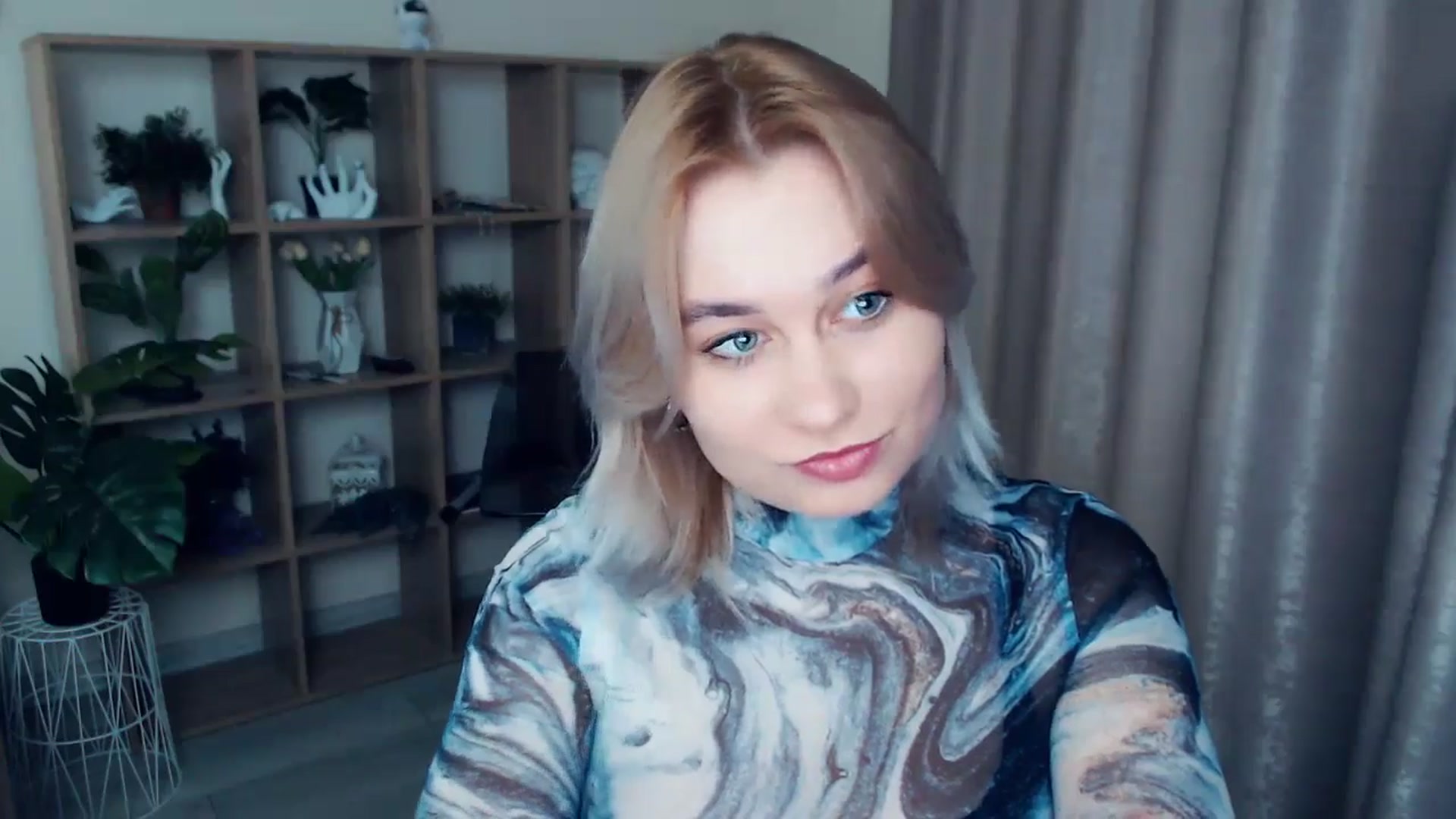Gallery image thumbnail from Kukla_kolduna's myfreecams stream on, 12/20/2024, 16:05 image 8 of 20