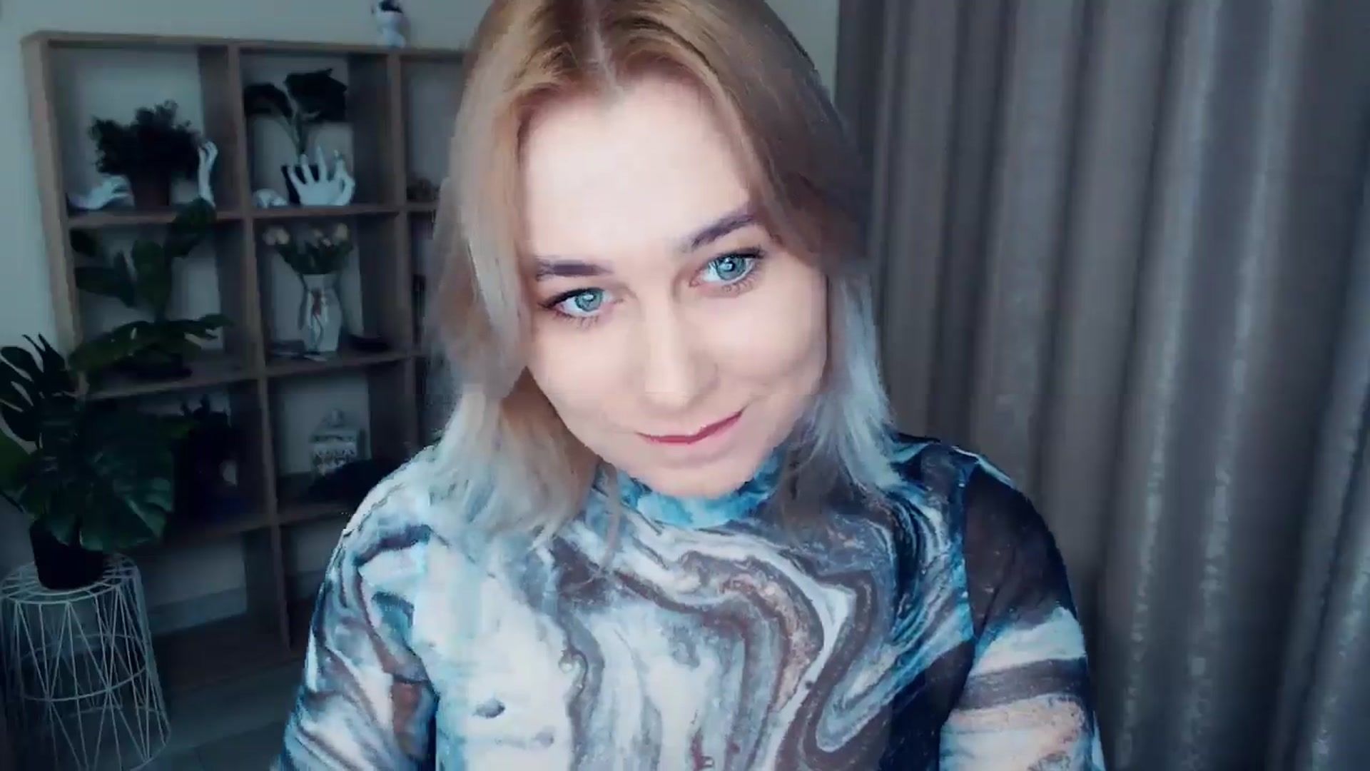 Gallery image thumbnail from Kukla_kolduna's myfreecams stream on, 12/20/2024, 16:05 image 4 of 20
