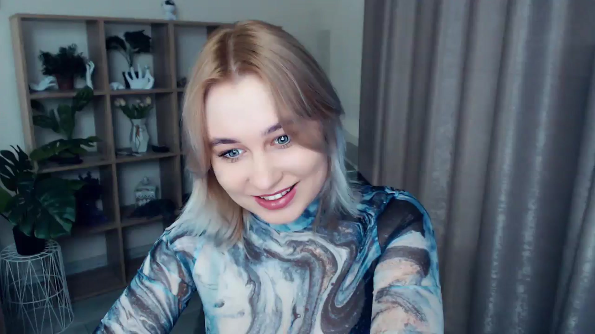 Gallery image thumbnail from Kukla_kolduna's myfreecams stream on, 12/20/2024, 16:05 image 2 of 20