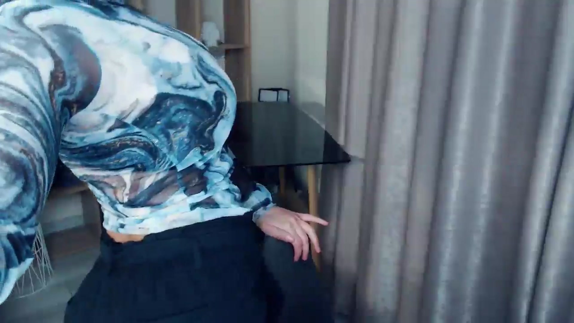 Gallery image thumbnail from Kukla_kolduna's myfreecams stream on, 12/20/2024, 18:11 image 2 of 20