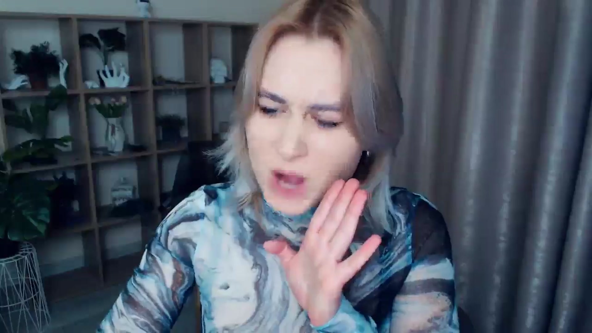 Gallery image thumbnail from Kukla_kolduna's myfreecams stream on, 12/20/2024, 18:11 image 4 of 20