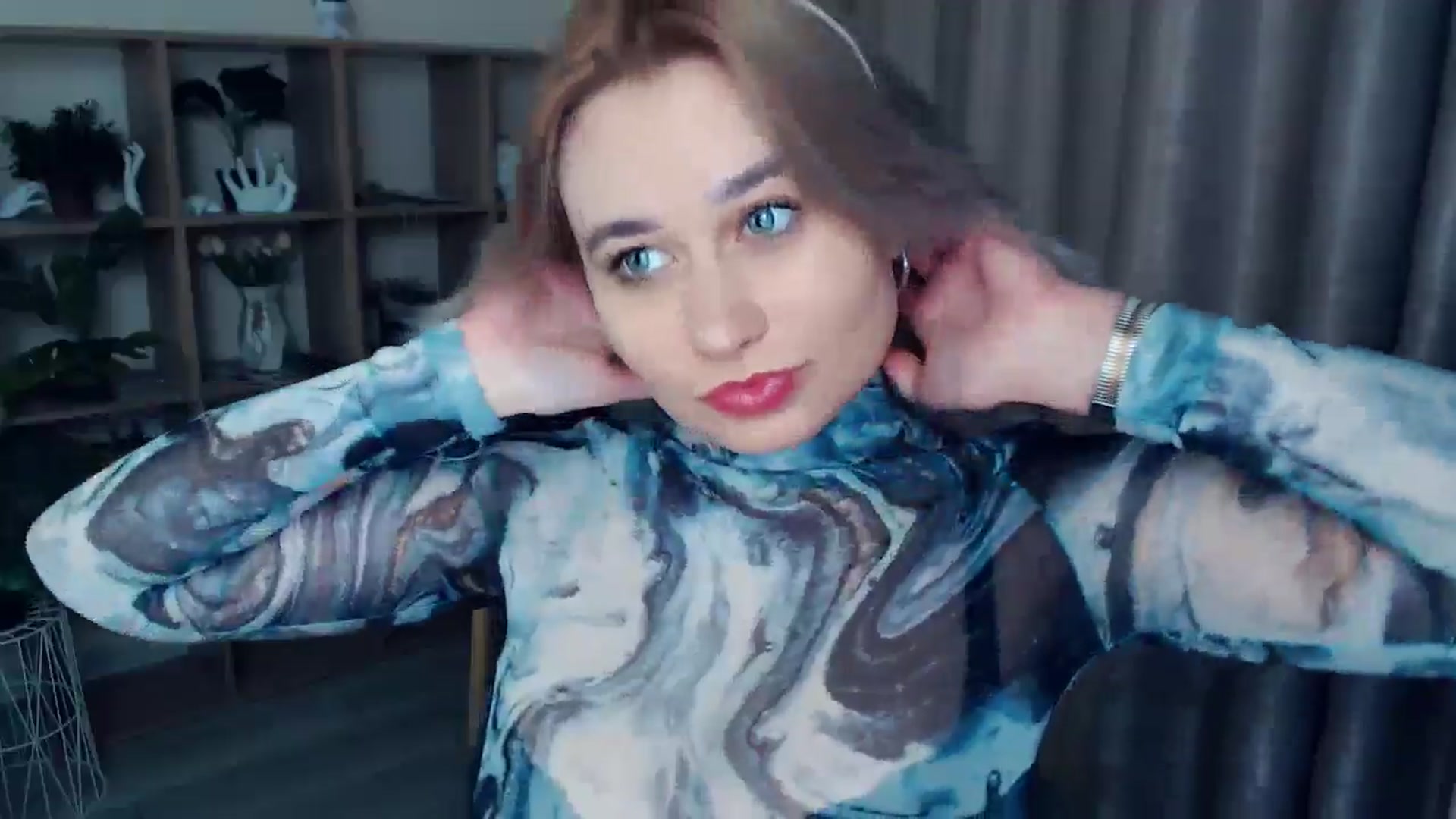 Gallery image thumbnail from Kukla_kolduna's myfreecams stream on, 12/20/2024, 19:08 image 16 of 20