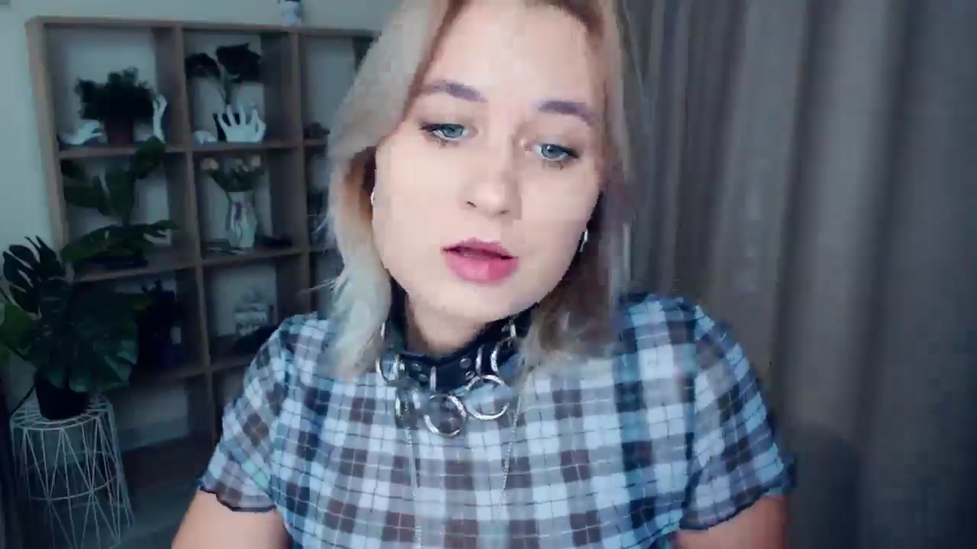 Gallery image thumbnail from Kukla_kolduna's myfreecams stream on, 12/21/2024, 17:00 image 7 of 20