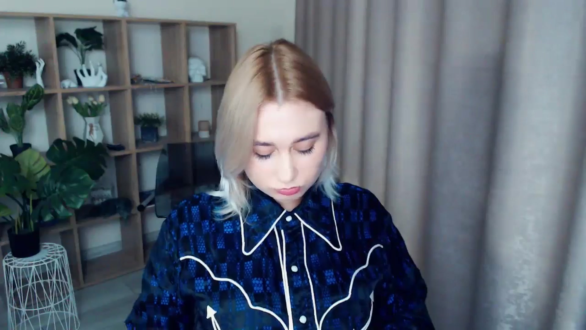 Gallery image thumbnail from Kukla_kolduna's myfreecams stream on, 12/22/2024, 16:22 image 18 of 20