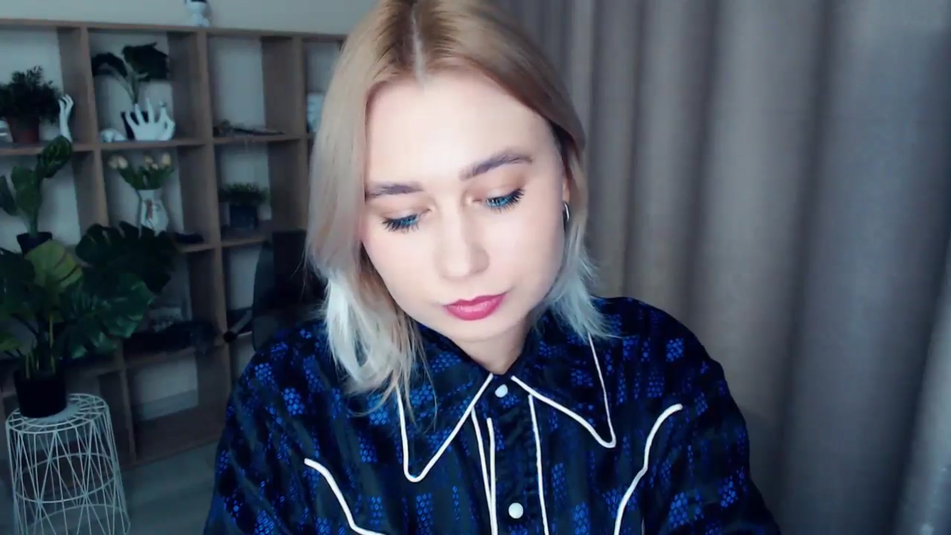 Gallery image thumbnail from Kukla_kolduna's myfreecams stream on, 12/22/2024, 16:22 image 20 of 20