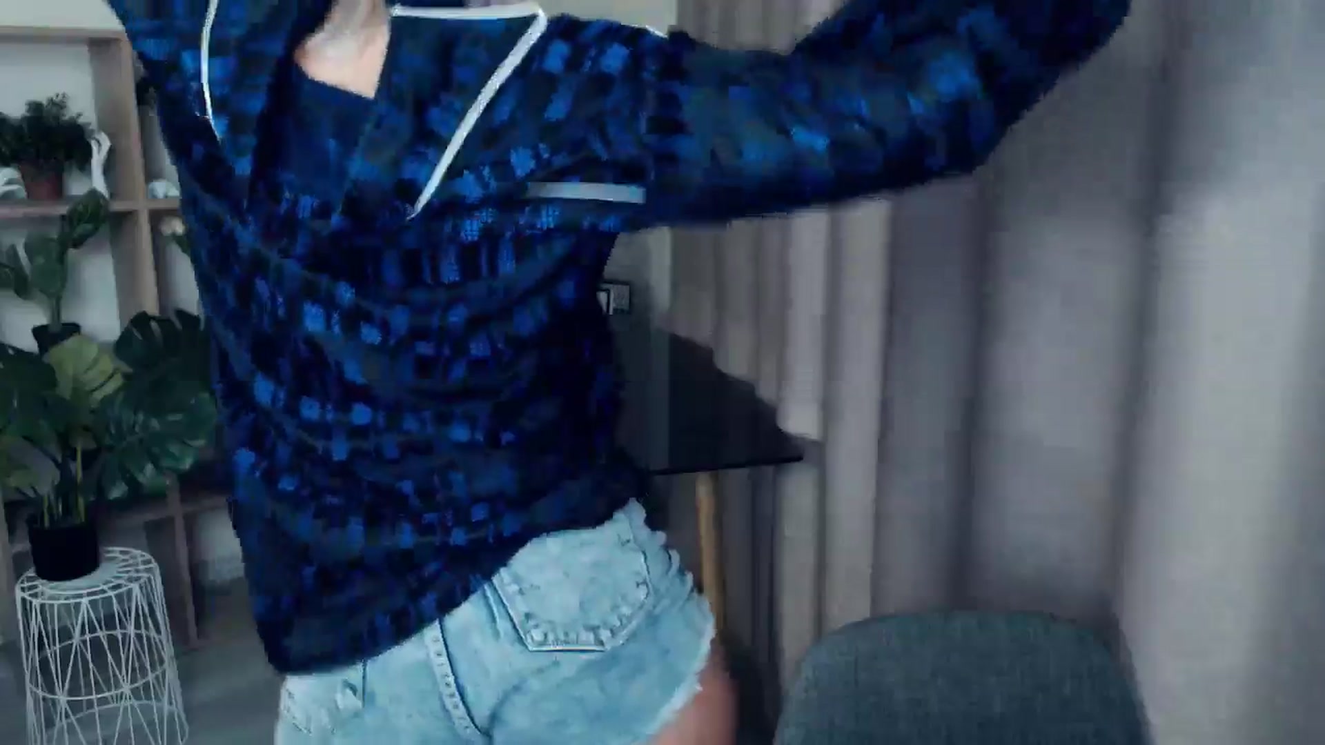 Gallery image thumbnail from Kukla_kolduna's myfreecams stream on, 12/22/2024, 16:22 image 9 of 20