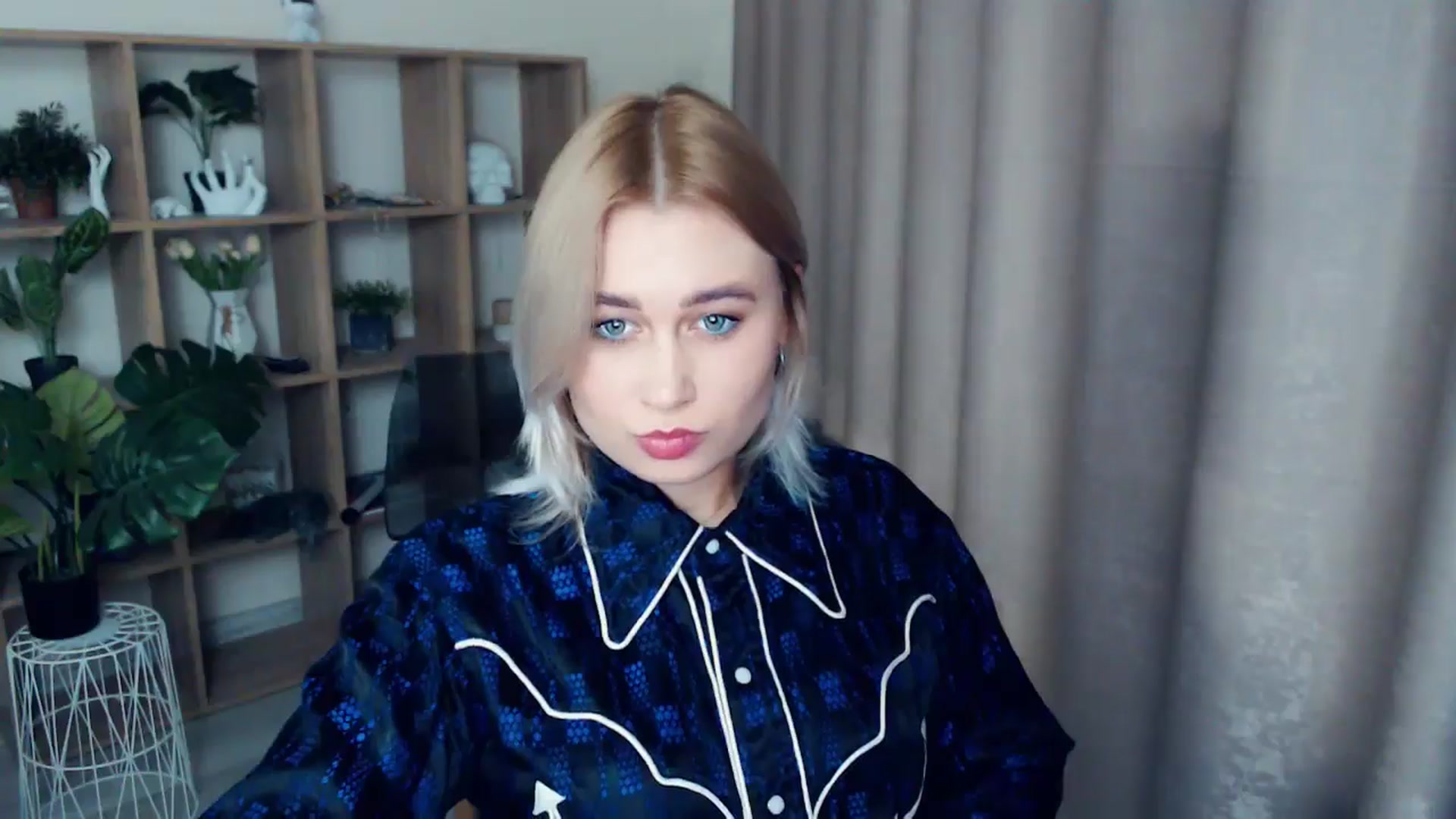 Gallery image thumbnail from Kukla_kolduna's myfreecams stream on, 12/22/2024, 16:22 image 19 of 20