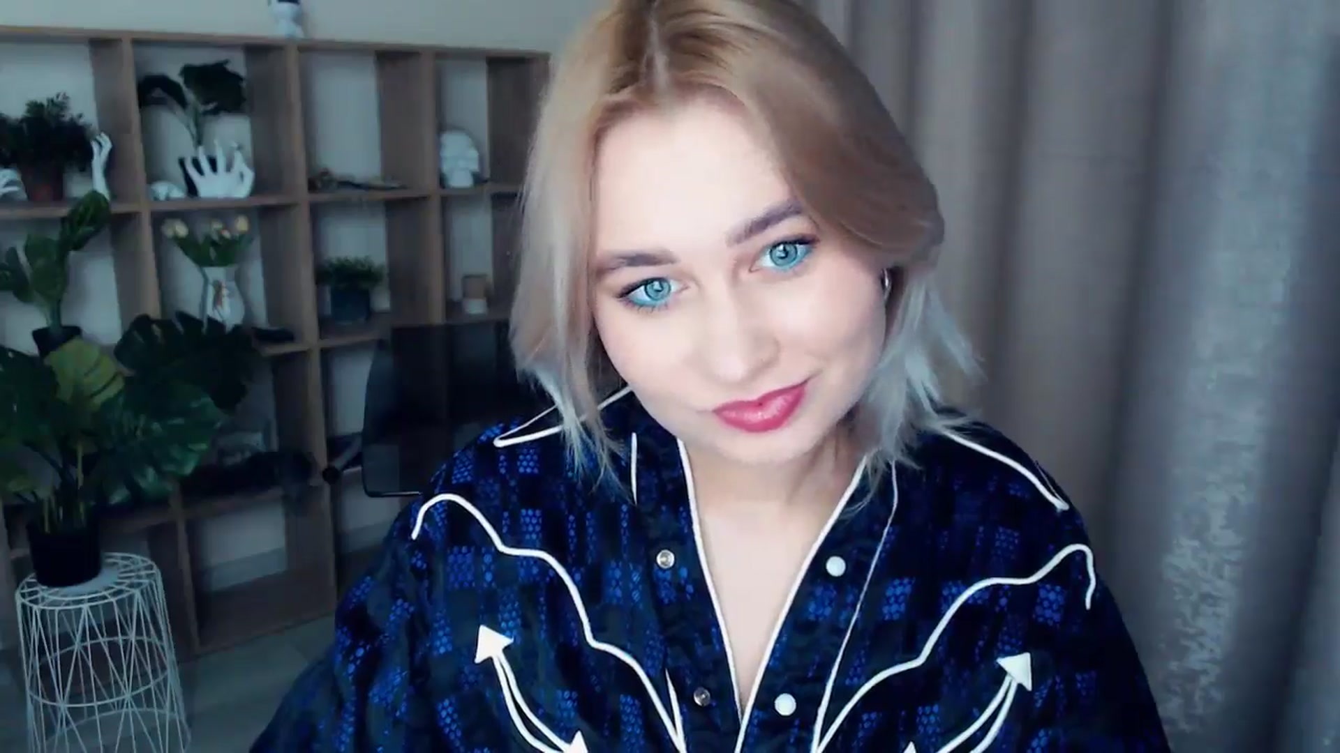 Gallery image thumbnail from Kukla_kolduna's myfreecams stream on, 12/22/2024, 16:22 image 6 of 20