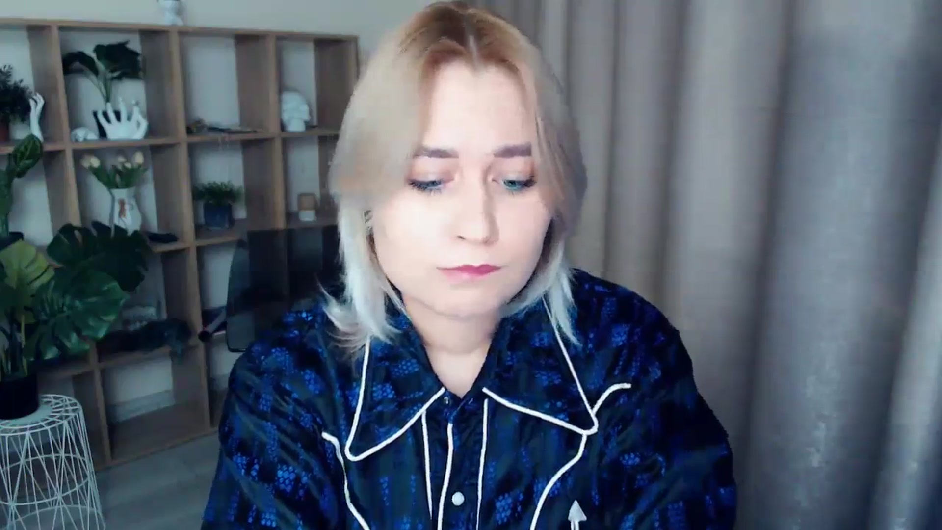 Gallery image thumbnail from Kukla_kolduna's myfreecams stream on, 12/22/2024, 17:13 image 8 of 20