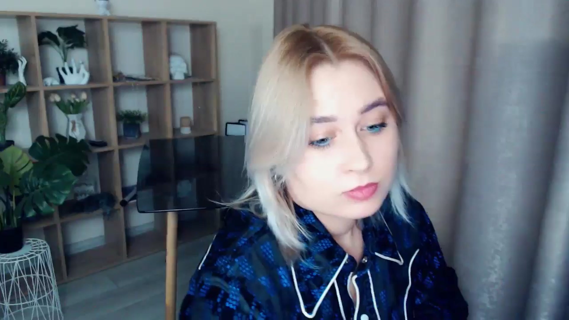 Gallery image thumbnail from Kukla_kolduna's myfreecams stream on, 12/22/2024, 17:13 image 20 of 20