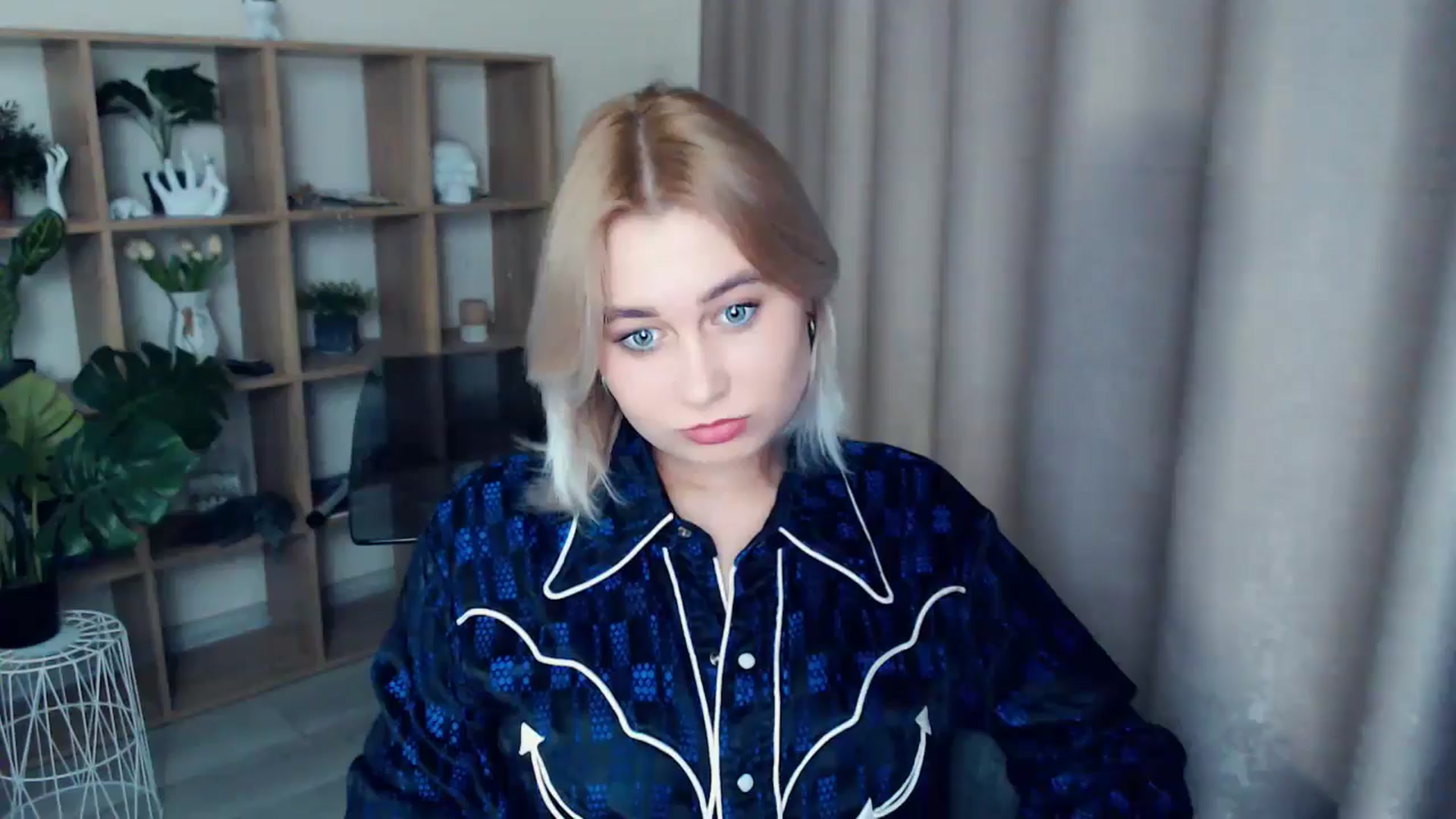 Gallery image thumbnail from Kukla_kolduna's myfreecams stream on, 12/22/2024, 17:13 image 18 of 20