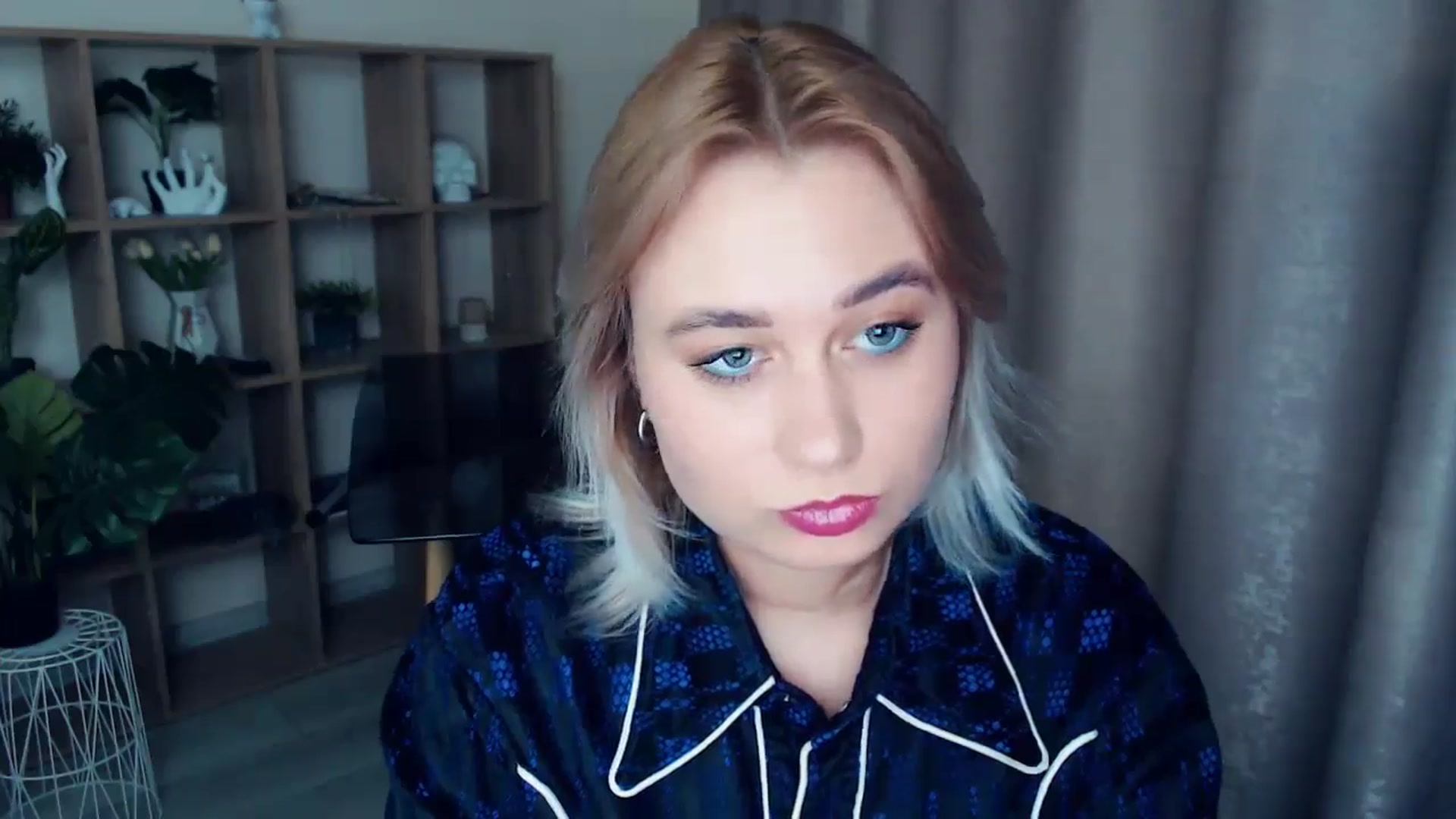 Gallery image thumbnail from Kukla_kolduna's myfreecams stream on, 12/22/2024, 18:36 image 2 of 20