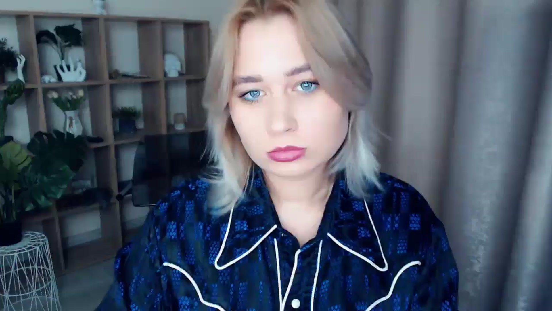 Gallery image thumbnail from Kukla_kolduna's myfreecams stream on, 12/22/2024, 18:36 image 5 of 20