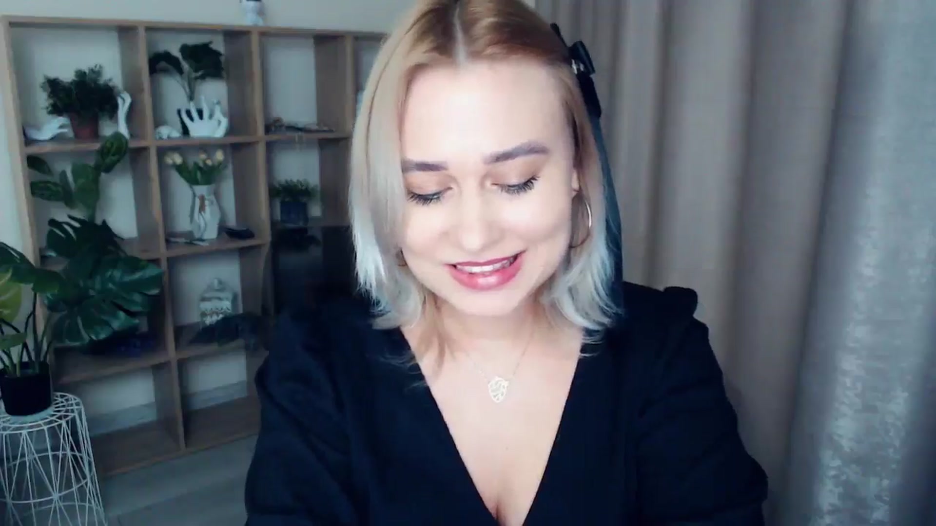 Gallery image thumbnail from Kukla_kolduna's myfreecams stream on, 12/26/2024, 17:44 image 20 of 20