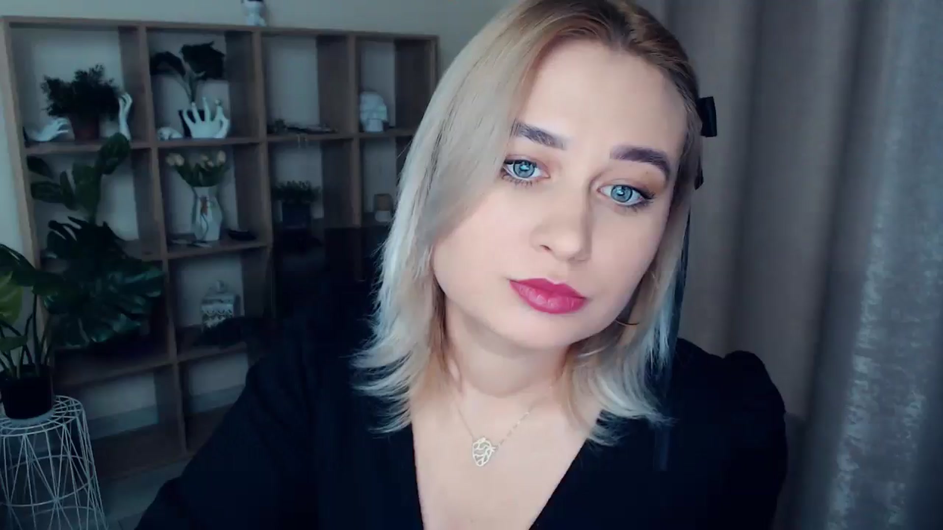 Gallery image thumbnail from Kukla_kolduna's myfreecams stream on, 12/26/2024, 17:44 image 1 of 20