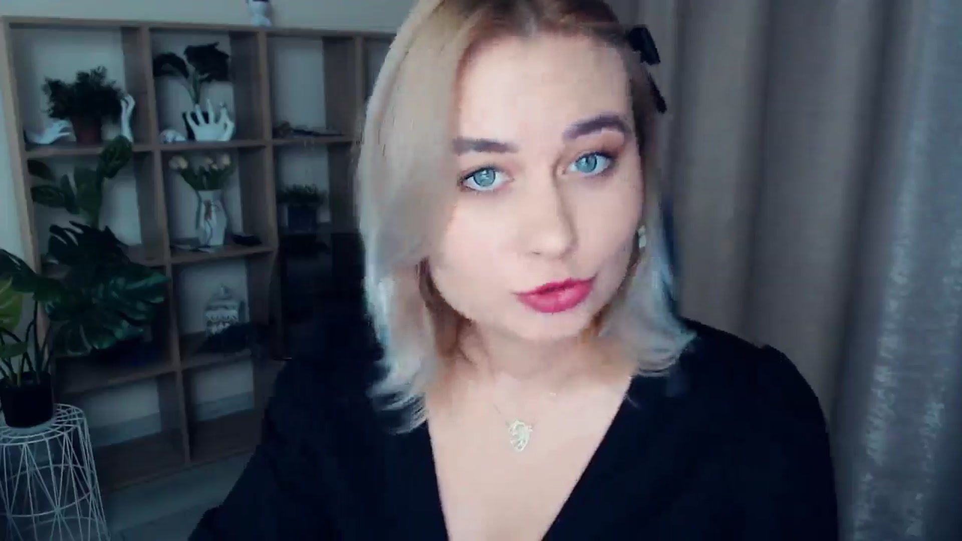 Gallery image thumbnail from Kukla_kolduna's myfreecams stream on, 12/26/2024, 17:44 image 2 of 20
