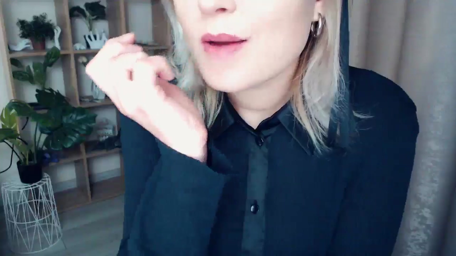 Gallery image thumbnail from Kukla_kolduna's myfreecams stream on, 12/27/2024, 16:23 image 13 of 20