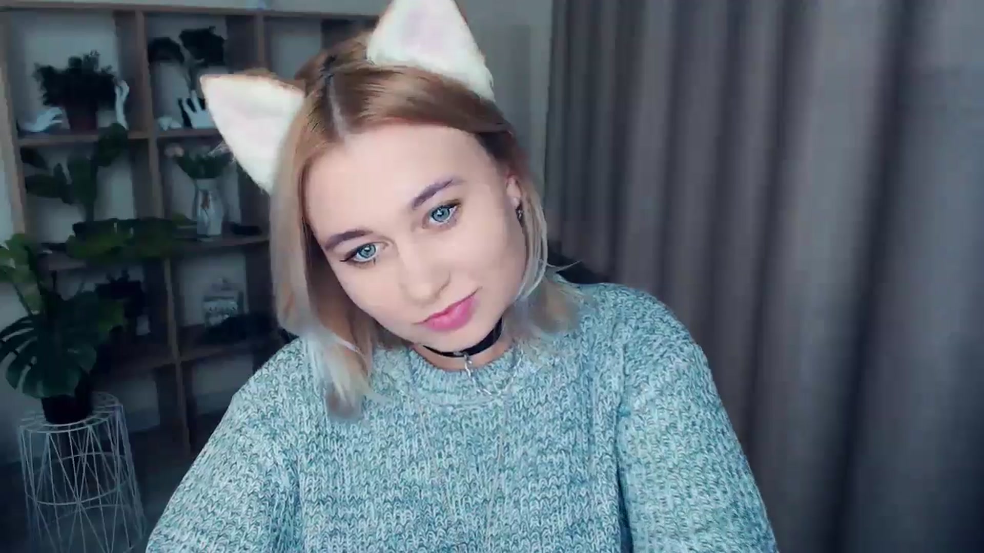 Gallery image thumbnail from Kukla_kolduna's myfreecams stream on, 12/28/2024, 15:40 image 18 of 20