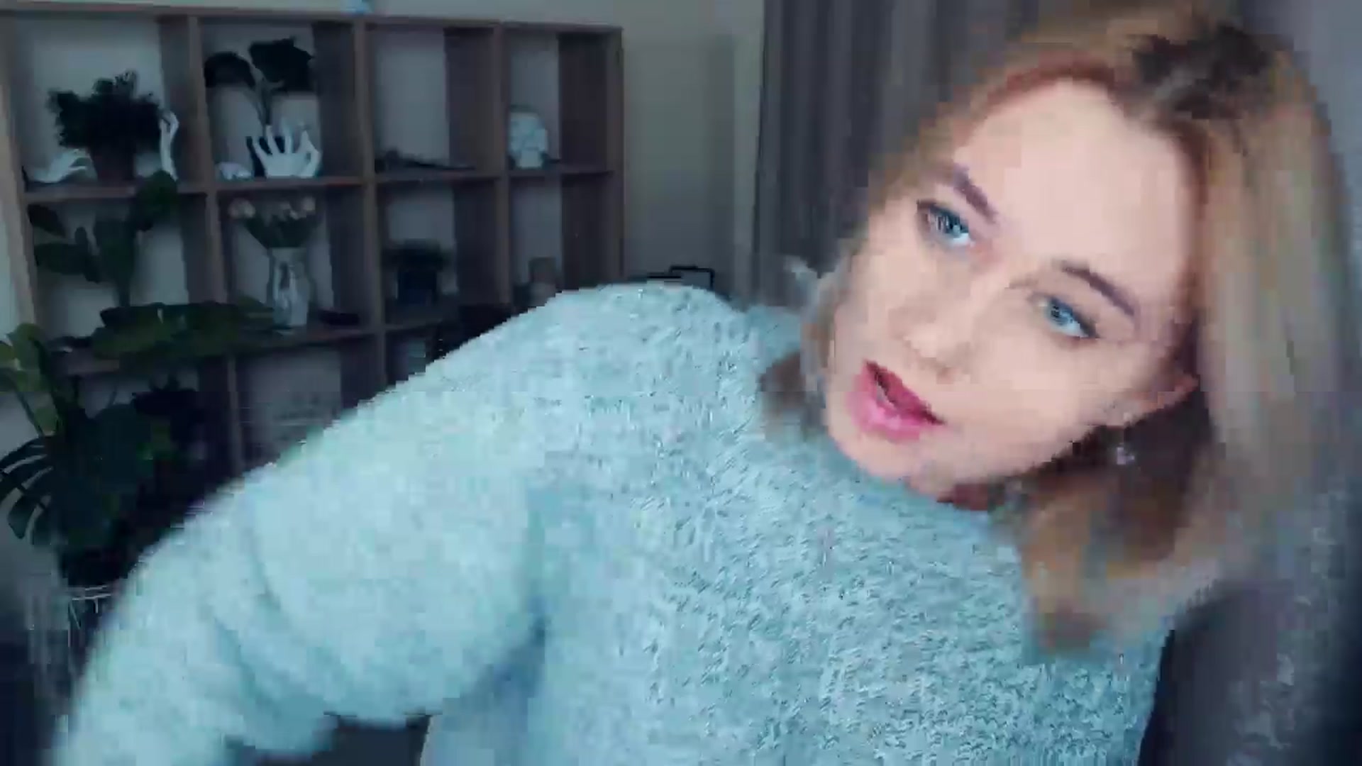 Gallery image thumbnail from Kukla_kolduna's myfreecams stream on, 12/28/2024, 15:40 image 15 of 20