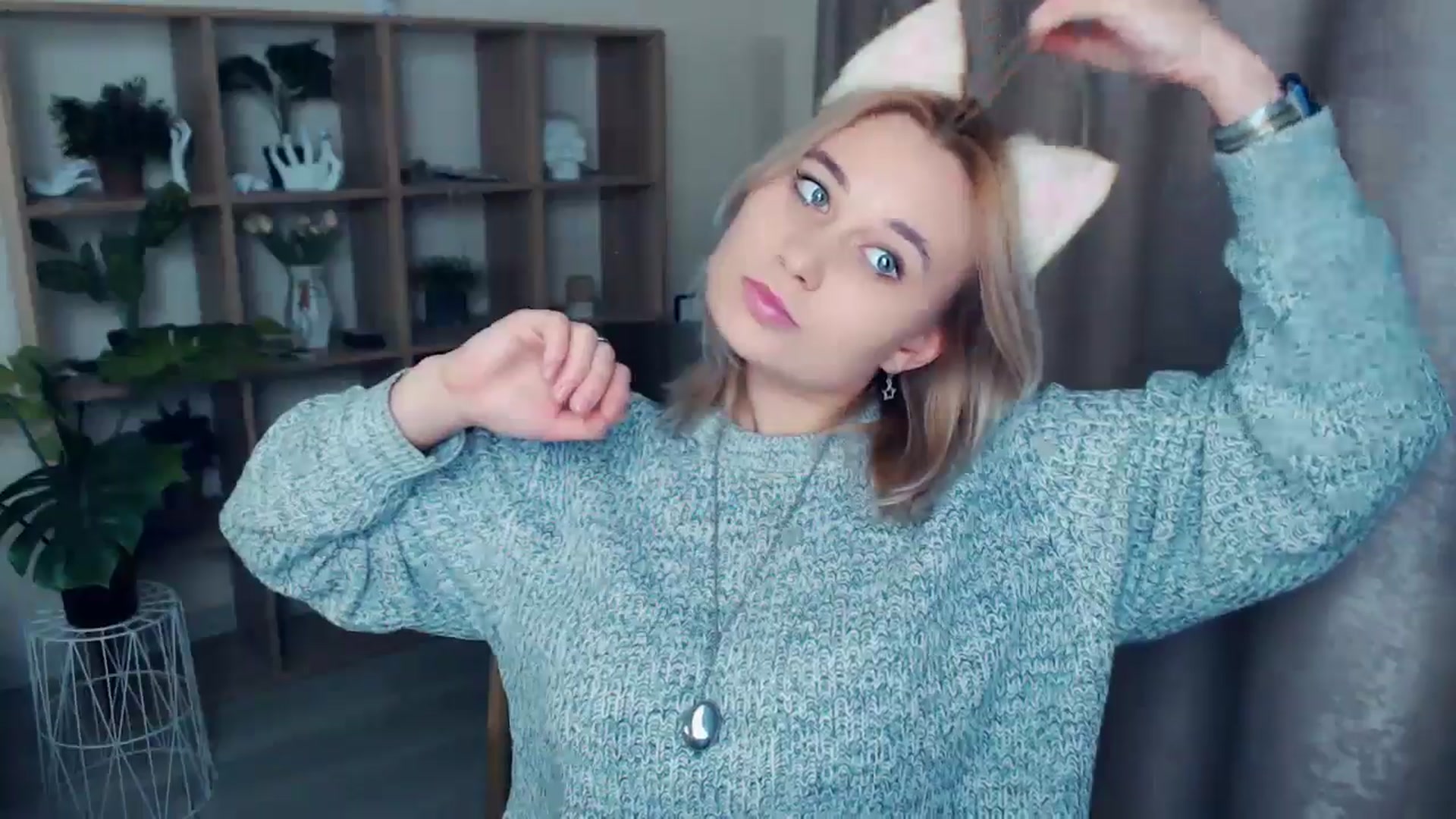 Gallery image thumbnail from Kukla_kolduna's myfreecams stream on, 12/28/2024, 15:40 image 16 of 20