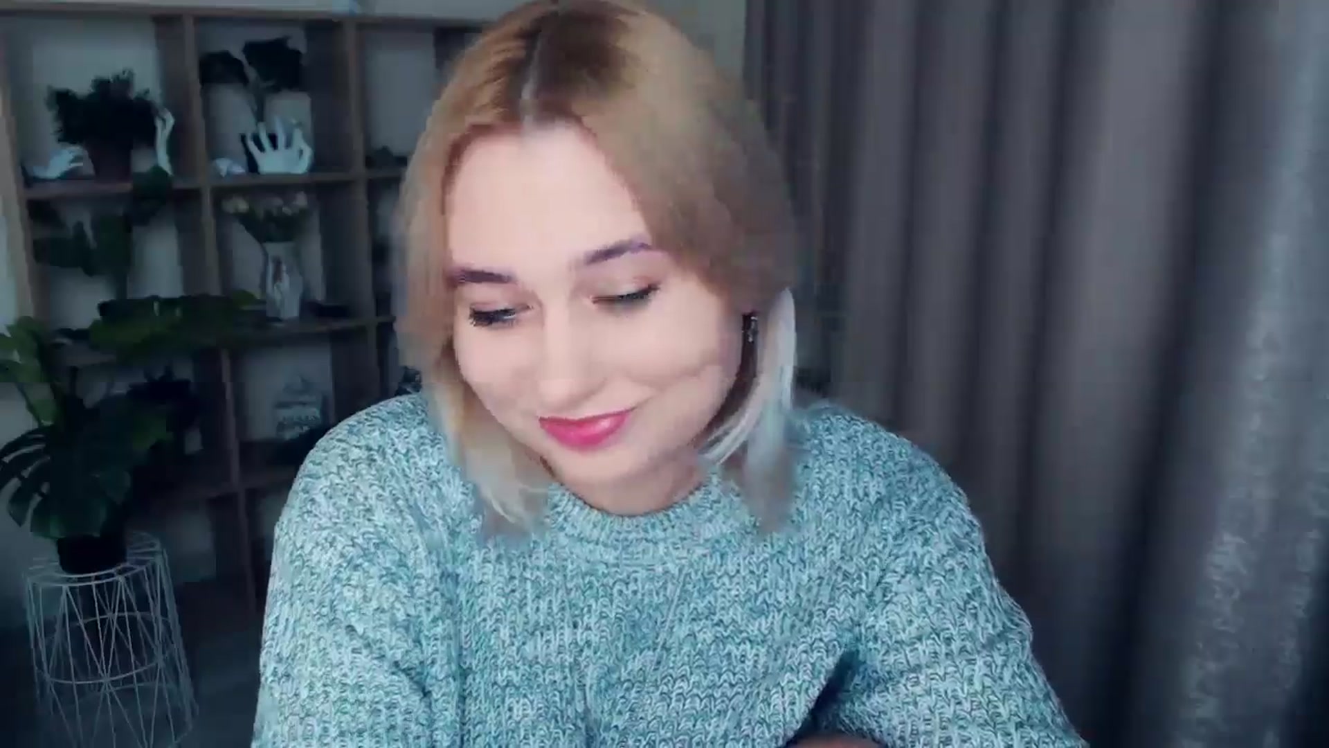 Gallery image thumbnail from Kukla_kolduna's myfreecams stream on, 12/28/2024, 15:40 image 10 of 20
