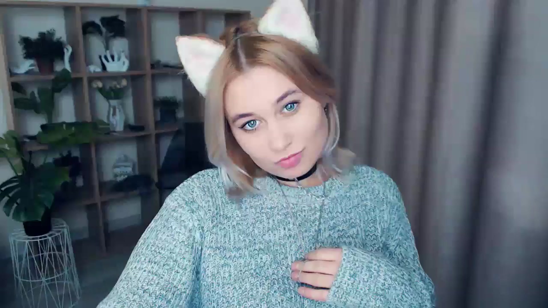 Gallery image thumbnail from Kukla_kolduna's myfreecams stream on, 12/28/2024, 15:40 image 19 of 20