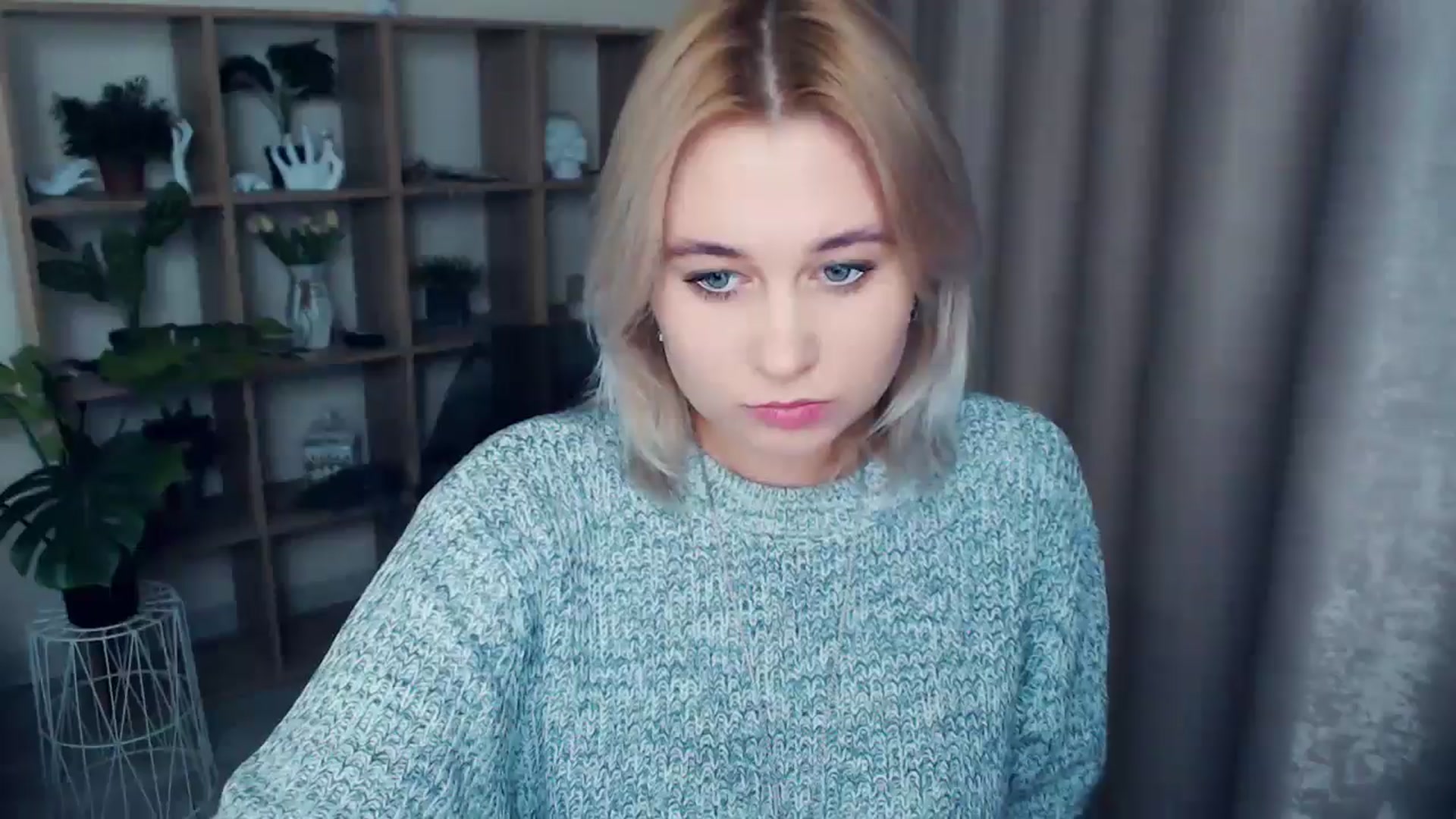 Gallery image thumbnail from Kukla_kolduna's myfreecams stream on, 12/28/2024, 15:40 image 1 of 20