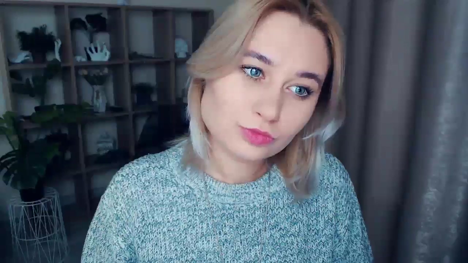 Gallery image thumbnail from Kukla_kolduna's myfreecams stream on, 12/28/2024, 15:40 image 7 of 20
